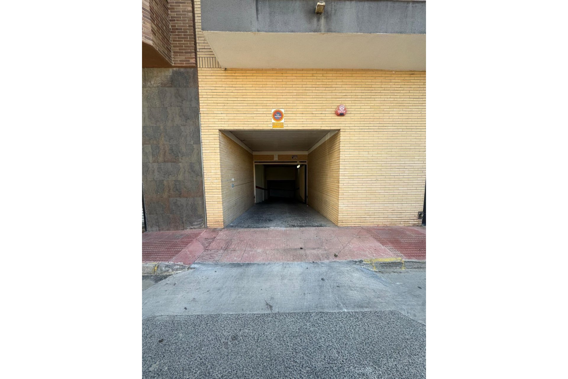 Resale - Garage - Callosa de Segura - Comunidad valenciana