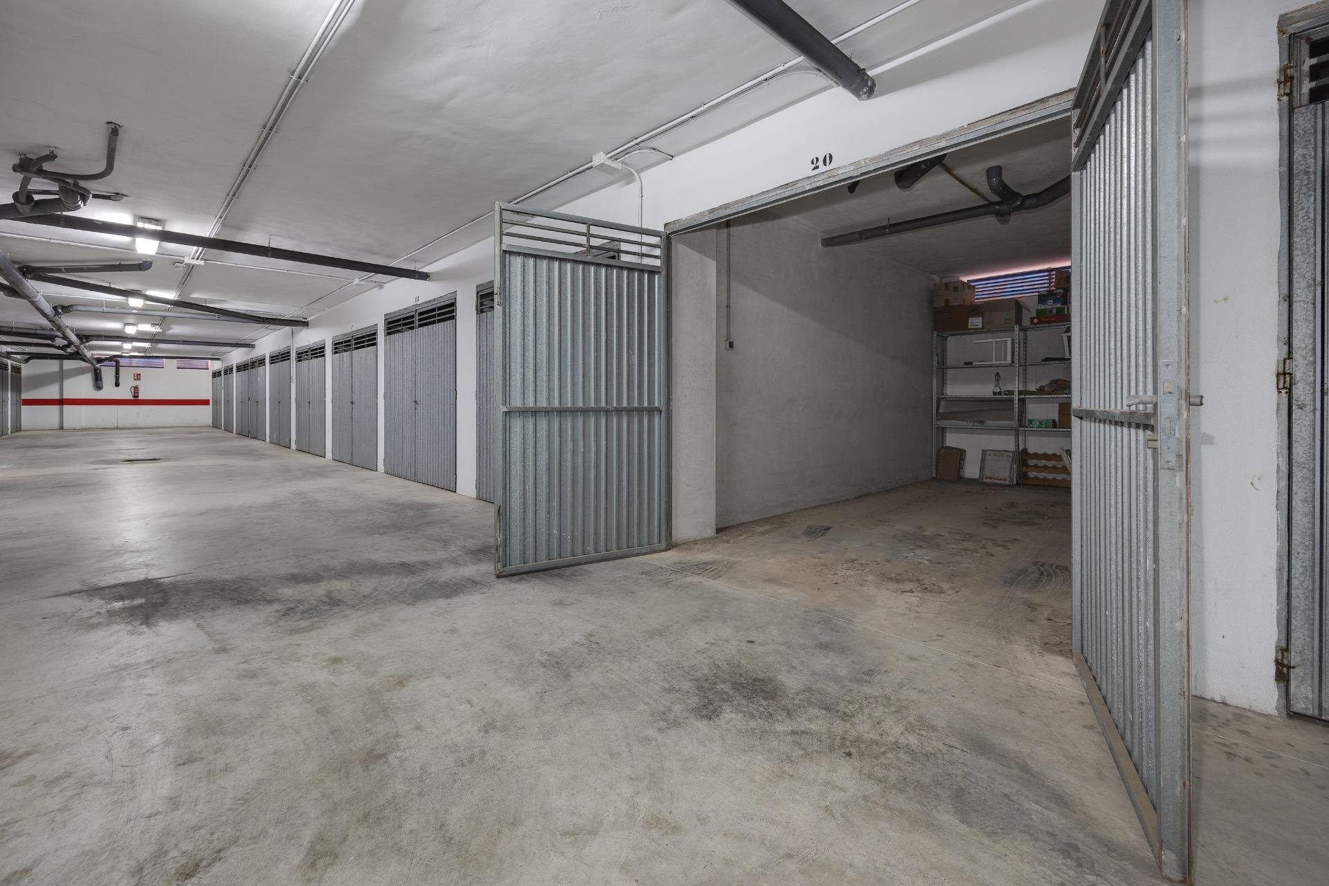 Resale - Garage - Torrevieja - Acequion