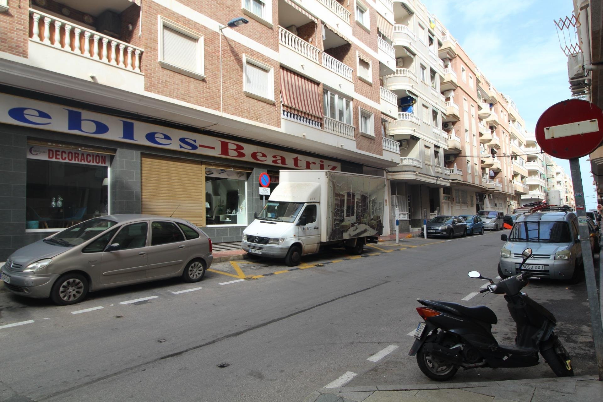 Resale - Garage - Torrevieja - Playa del Cura