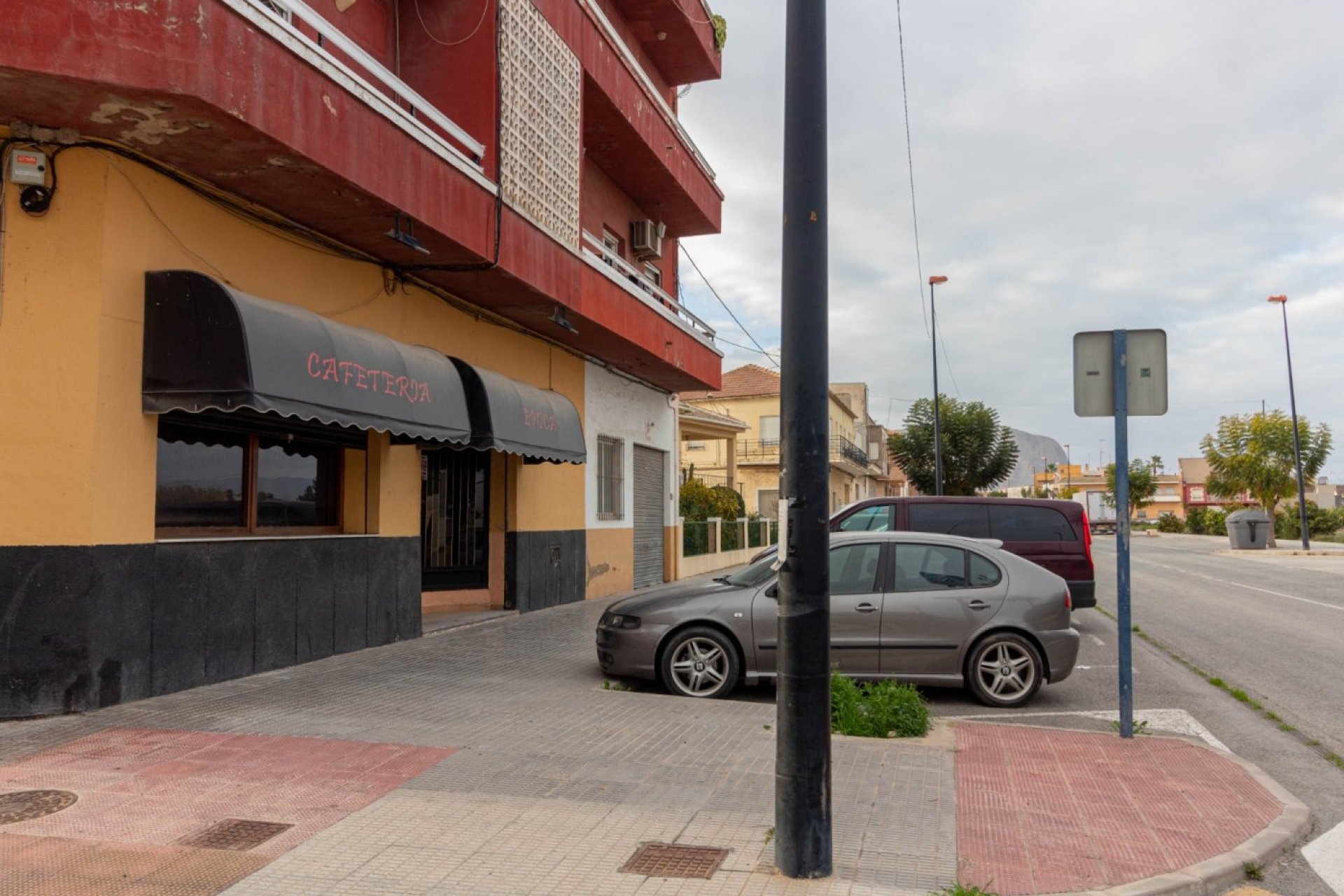 Resale - Local comercial - Orihuela - San Bartolomé