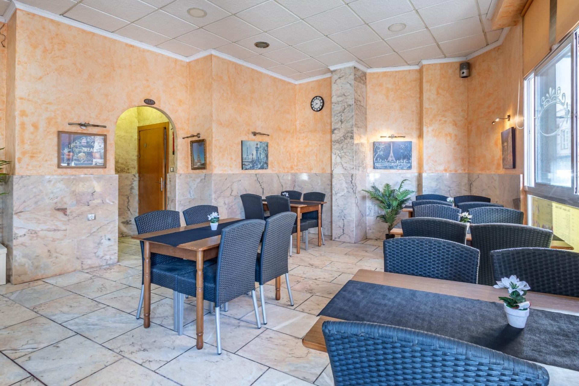 Resale - Local comercial - Torrevieja - Estacion de autobuses