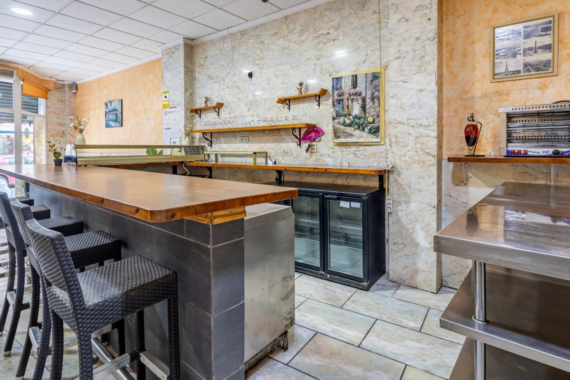 Resale - Local comercial - Torrevieja - Estacion de autobuses