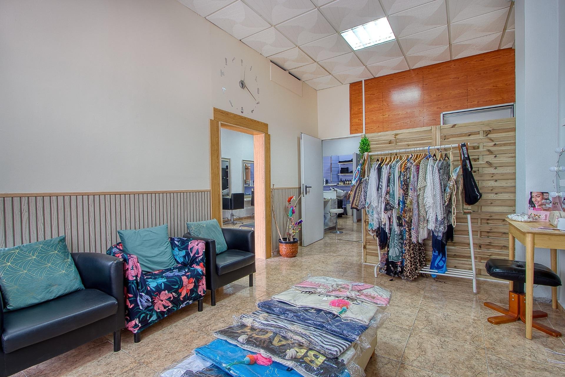 Resale - Local comercial - Torrevieja - La Mata