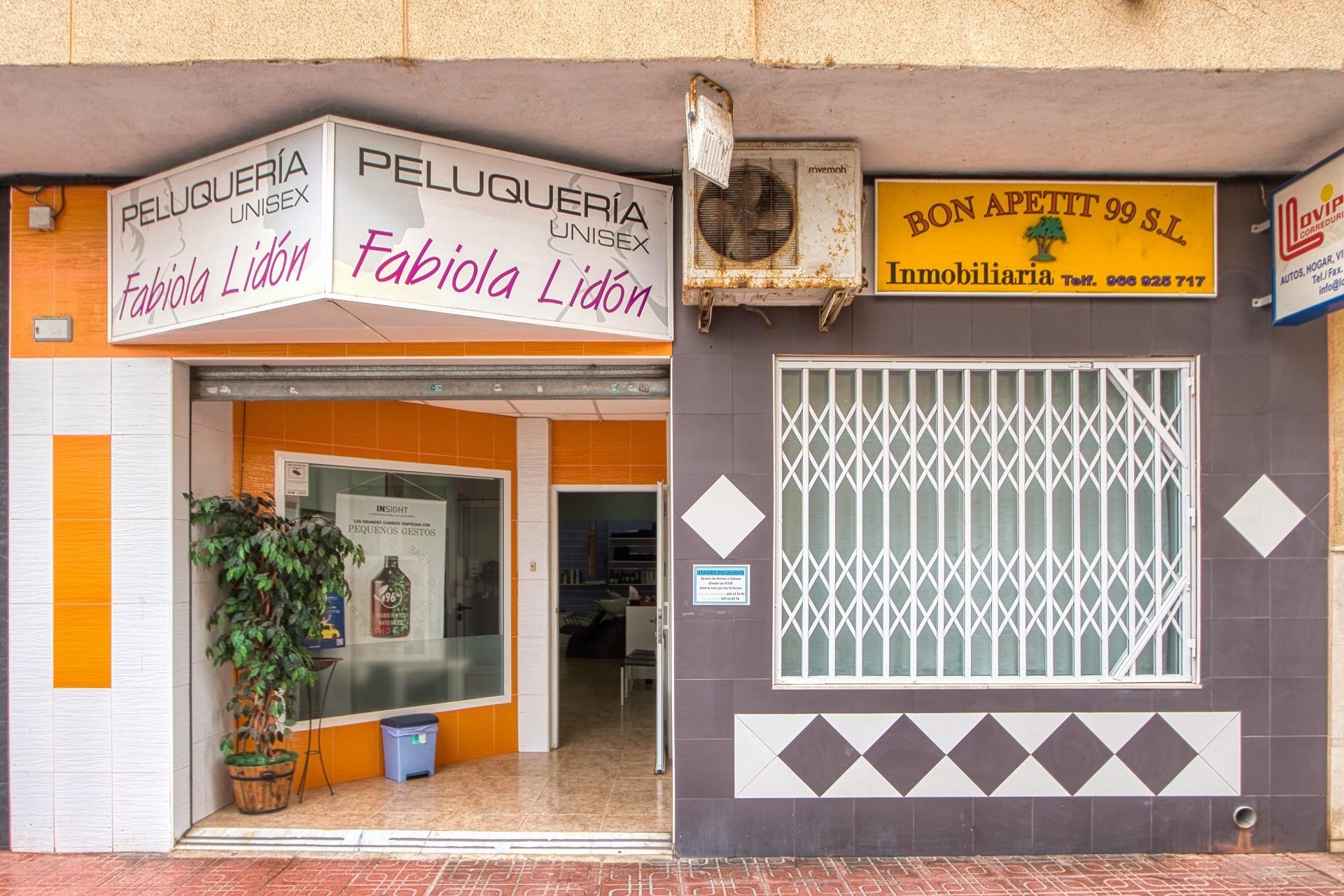 Resale - Local comercial - Torrevieja - La Mata