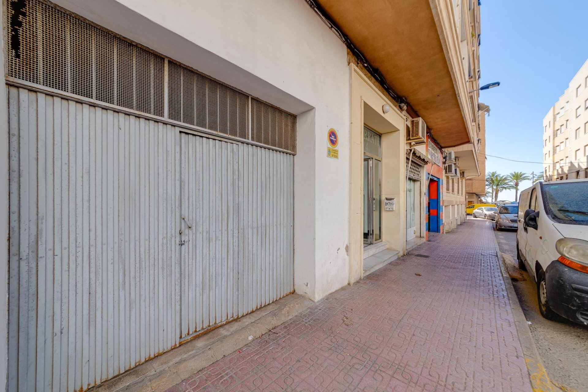 Resale - Local comercial - Torrevieja - Playa del Cura