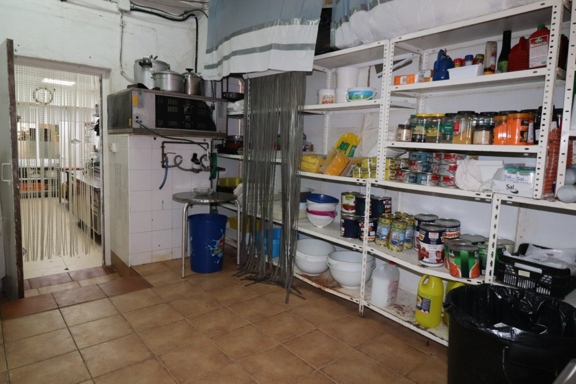 Resale - Local comercial - Torrevieja - Playa del Cura