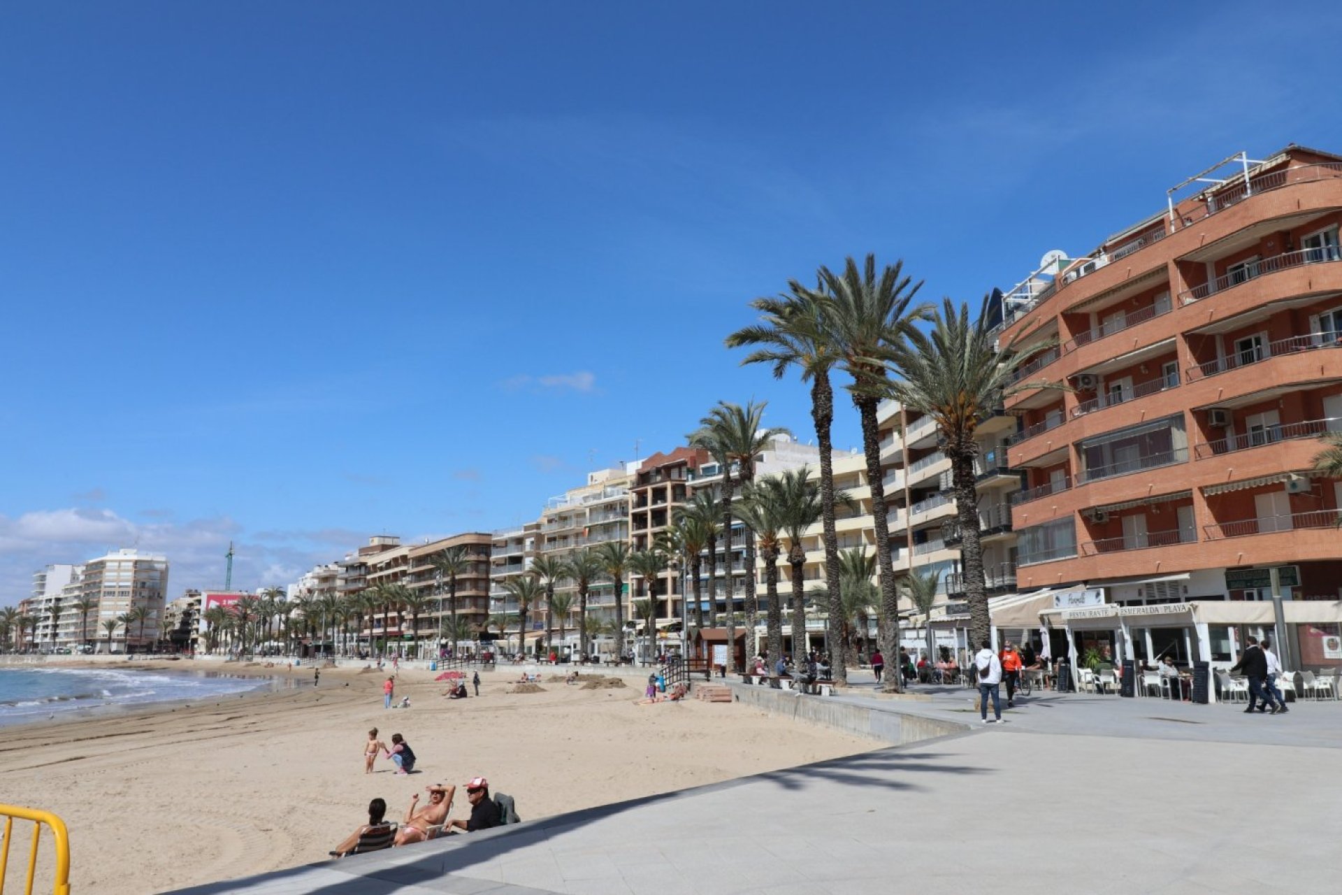 Resale - Local comercial - Torrevieja - Playa del Cura