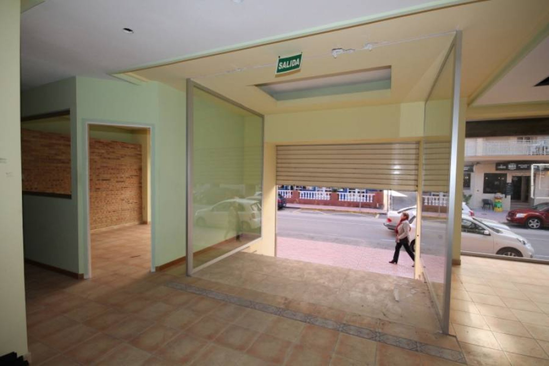 Resale - Local comercial - Torrevieja - Playa del Cura