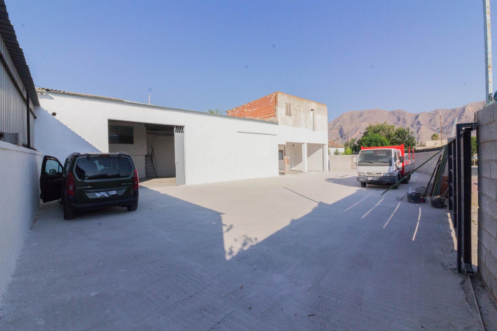 Resale - Nave industrial - Callosa de Segura - Comunidad valenciana