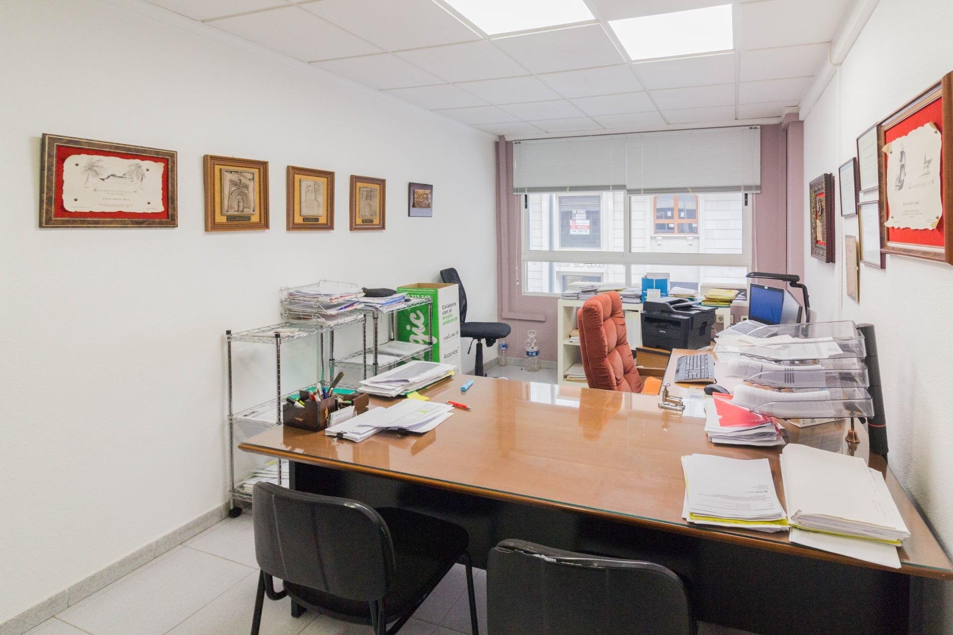 Resale - Oficina - Orihuela - Zona Centro