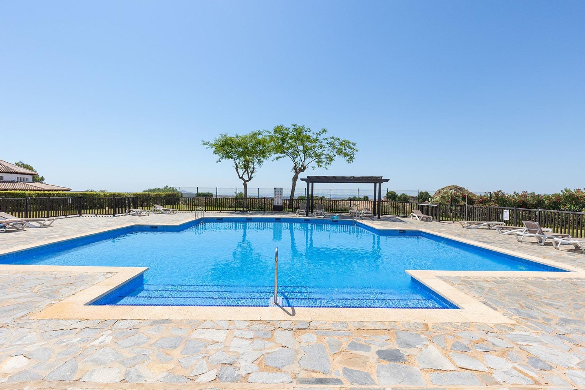 Resale - Penthouse - BAÑOS Y MENDIGO - EL VALLE GOLF RESORT