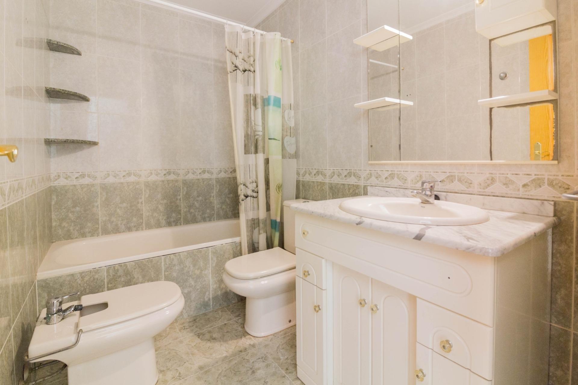 Resale - Piso - Callosa de Segura - Comunidad valenciana