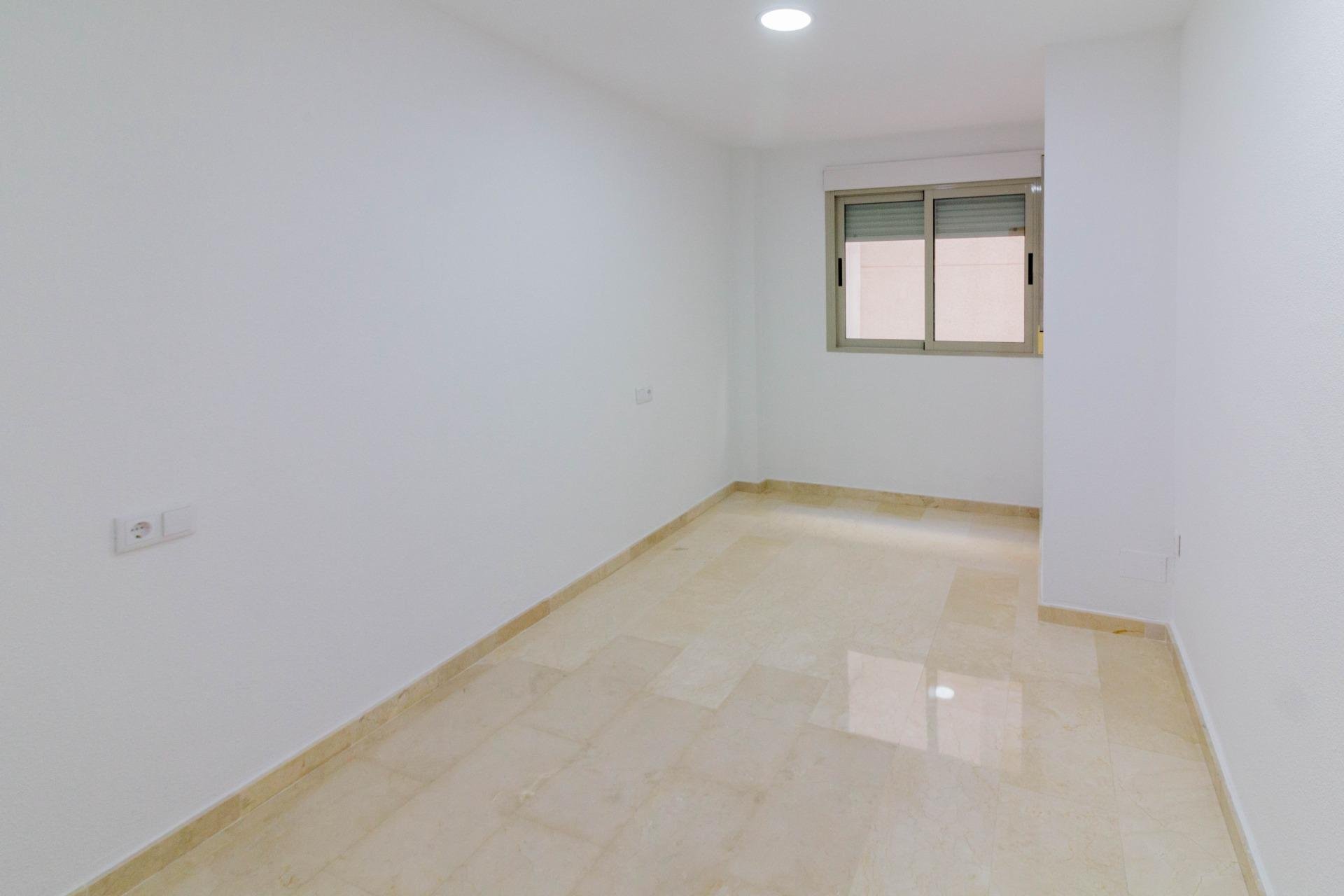 Resale - Piso - Orihuela - Zona Centro