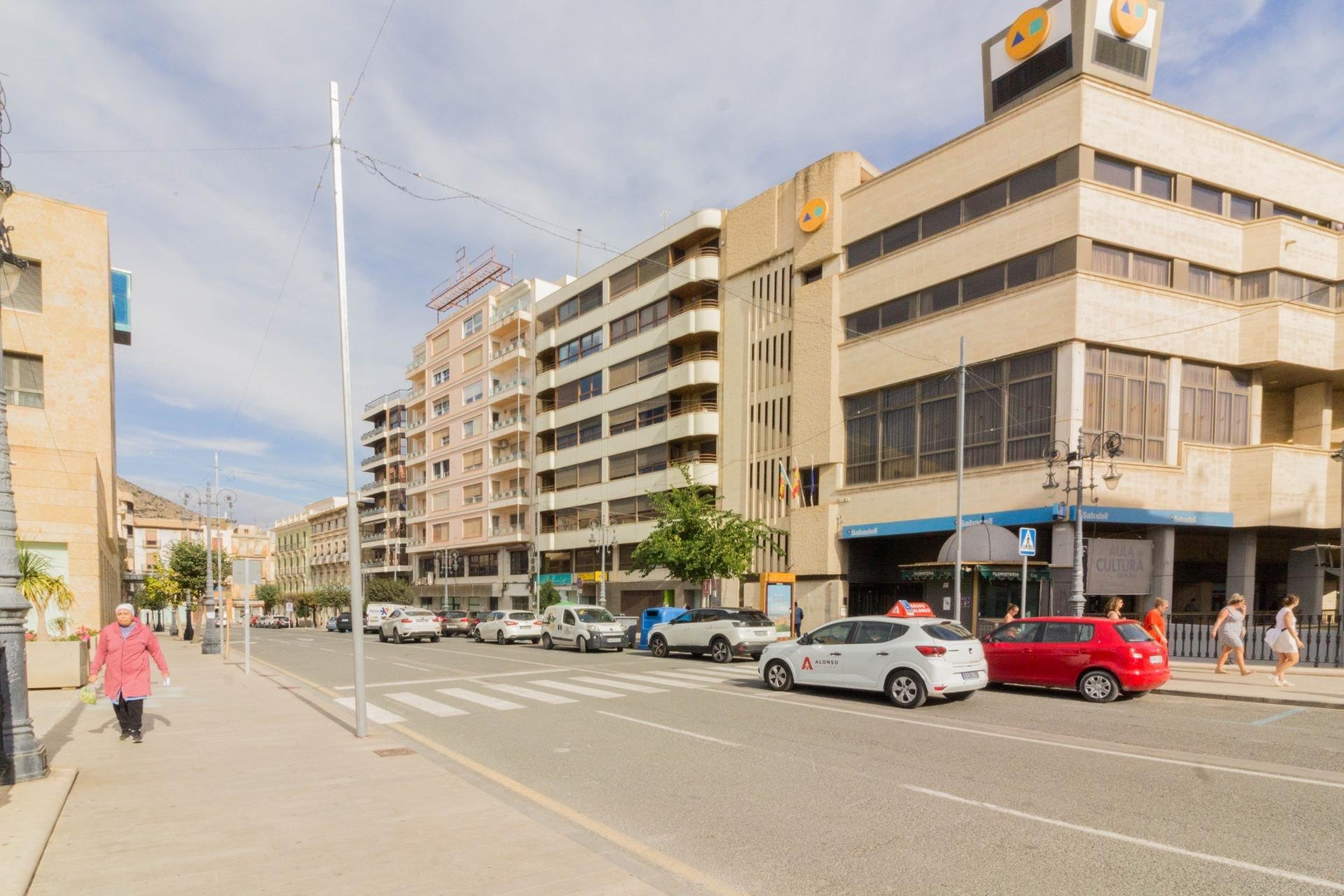 Resale - Piso - Orihuela - Zona Centro