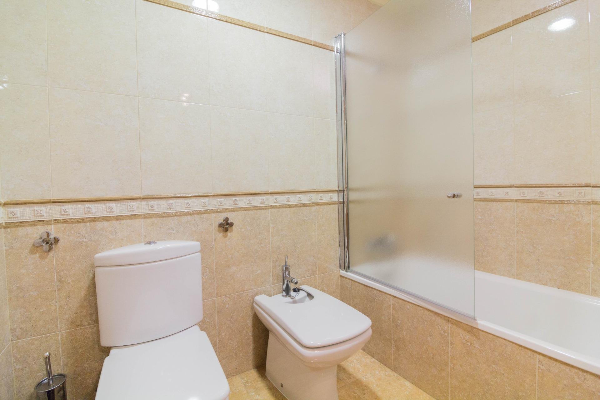 Resale - Piso - Redován - CENTRO