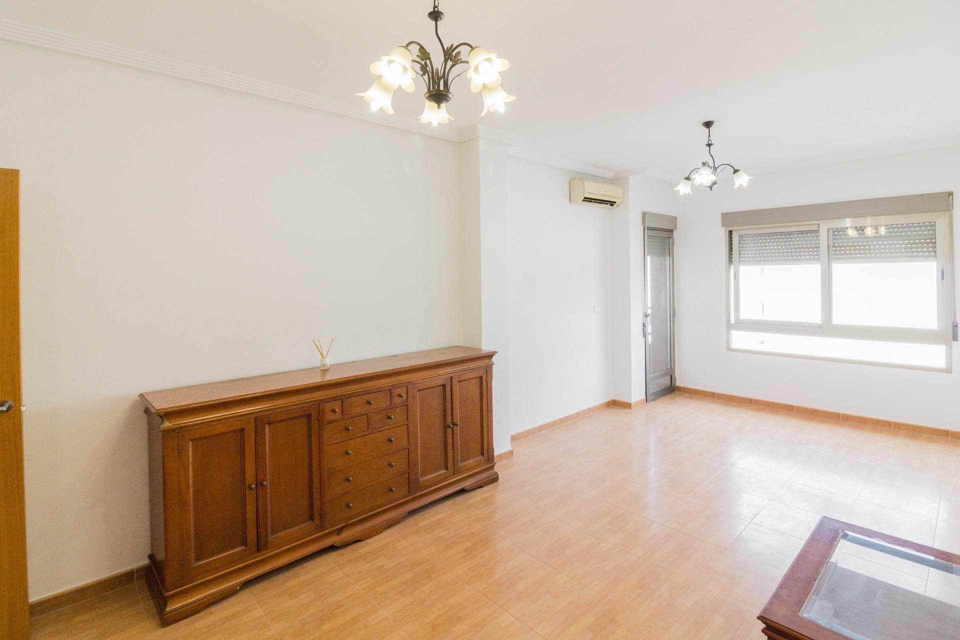 Resale - Piso - San Isidro - Comunidad valenciana