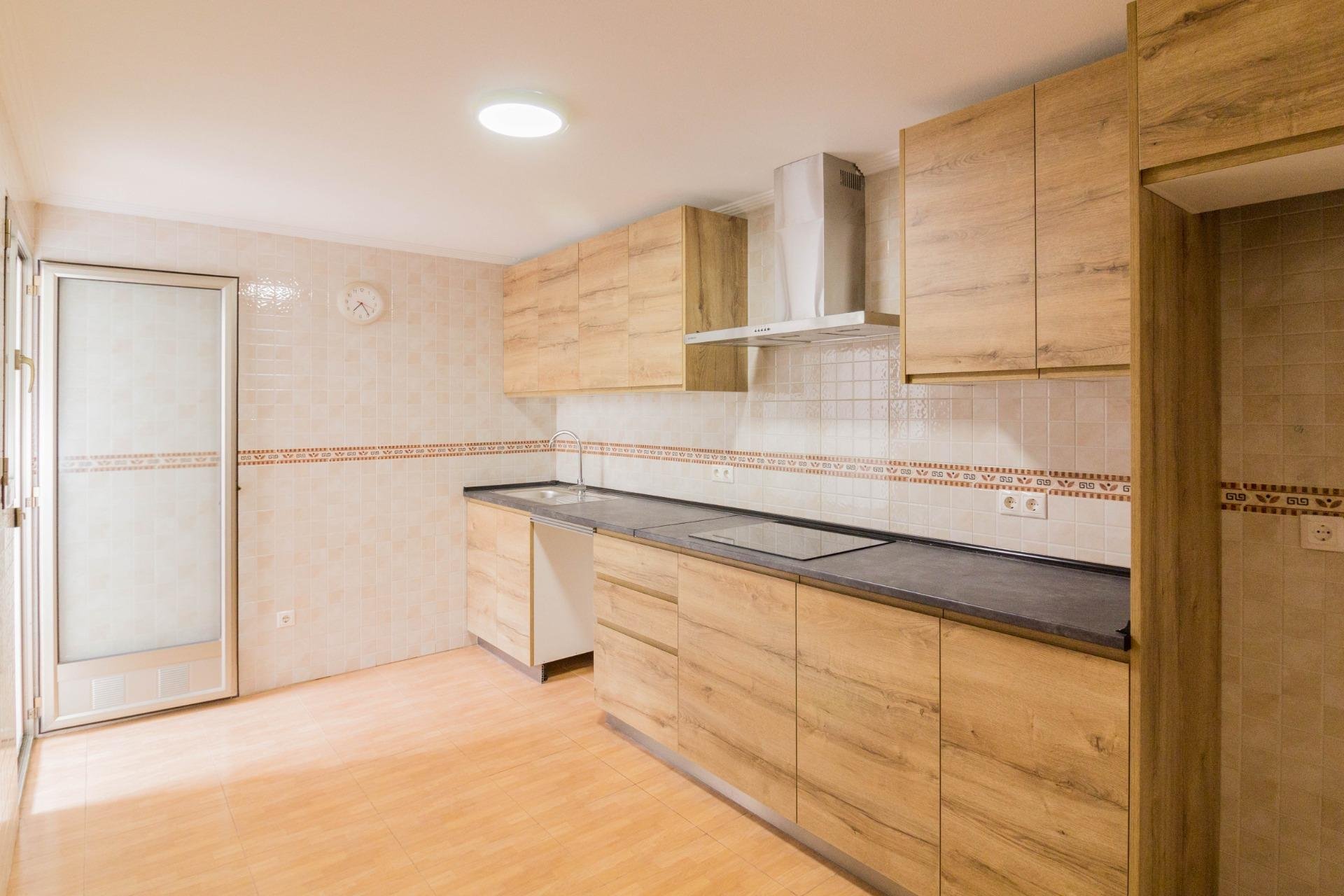 Resale - Piso - San Isidro - Comunidad valenciana