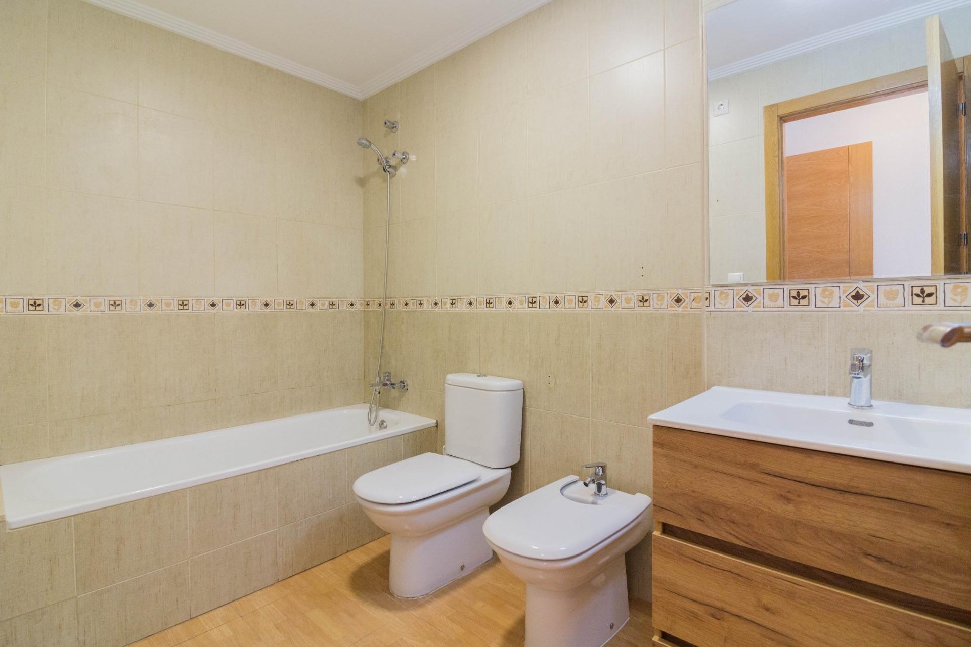 Resale - Piso - San Isidro - Comunidad valenciana