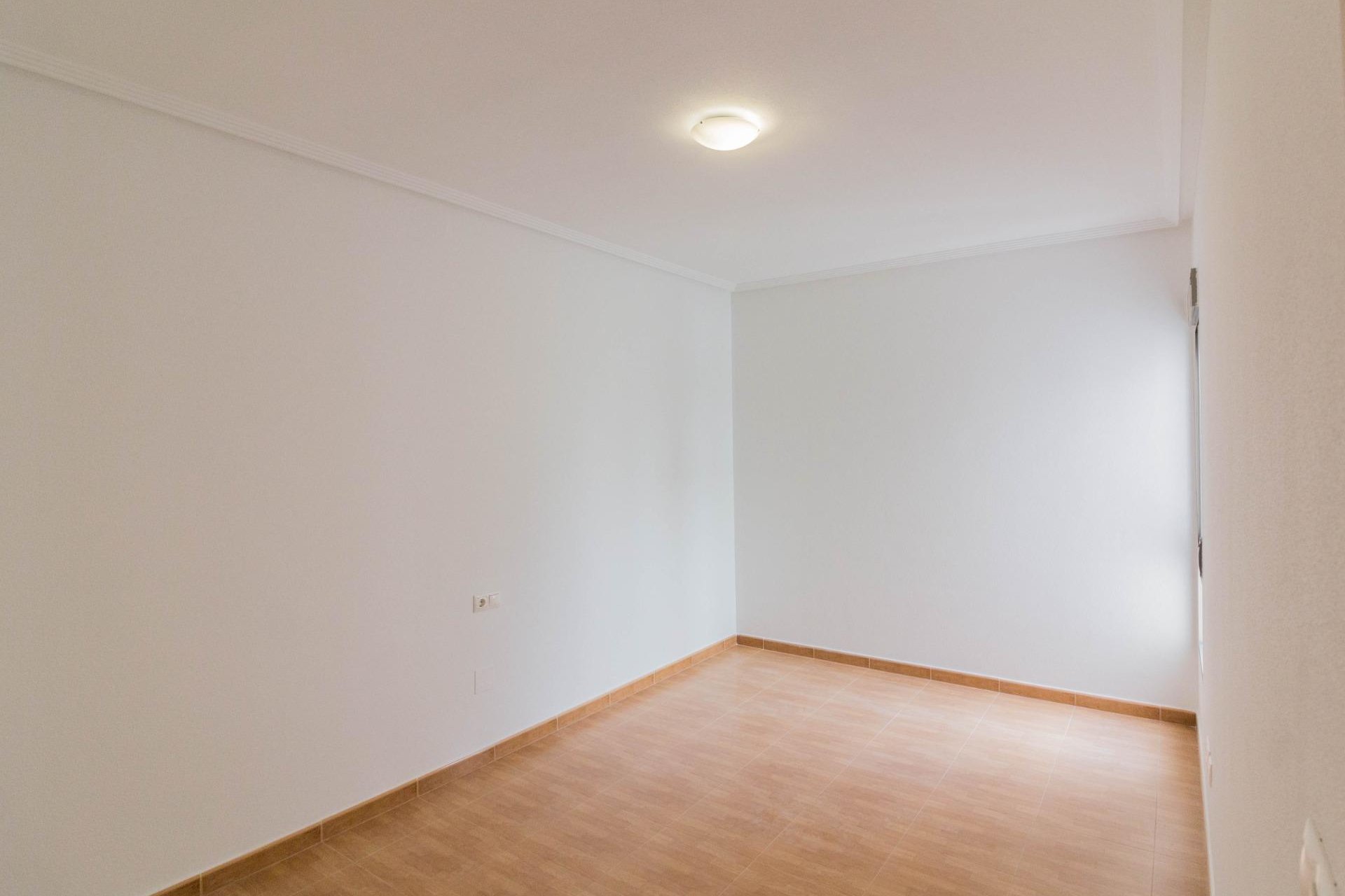 Resale - Piso - San Isidro - Comunidad valenciana