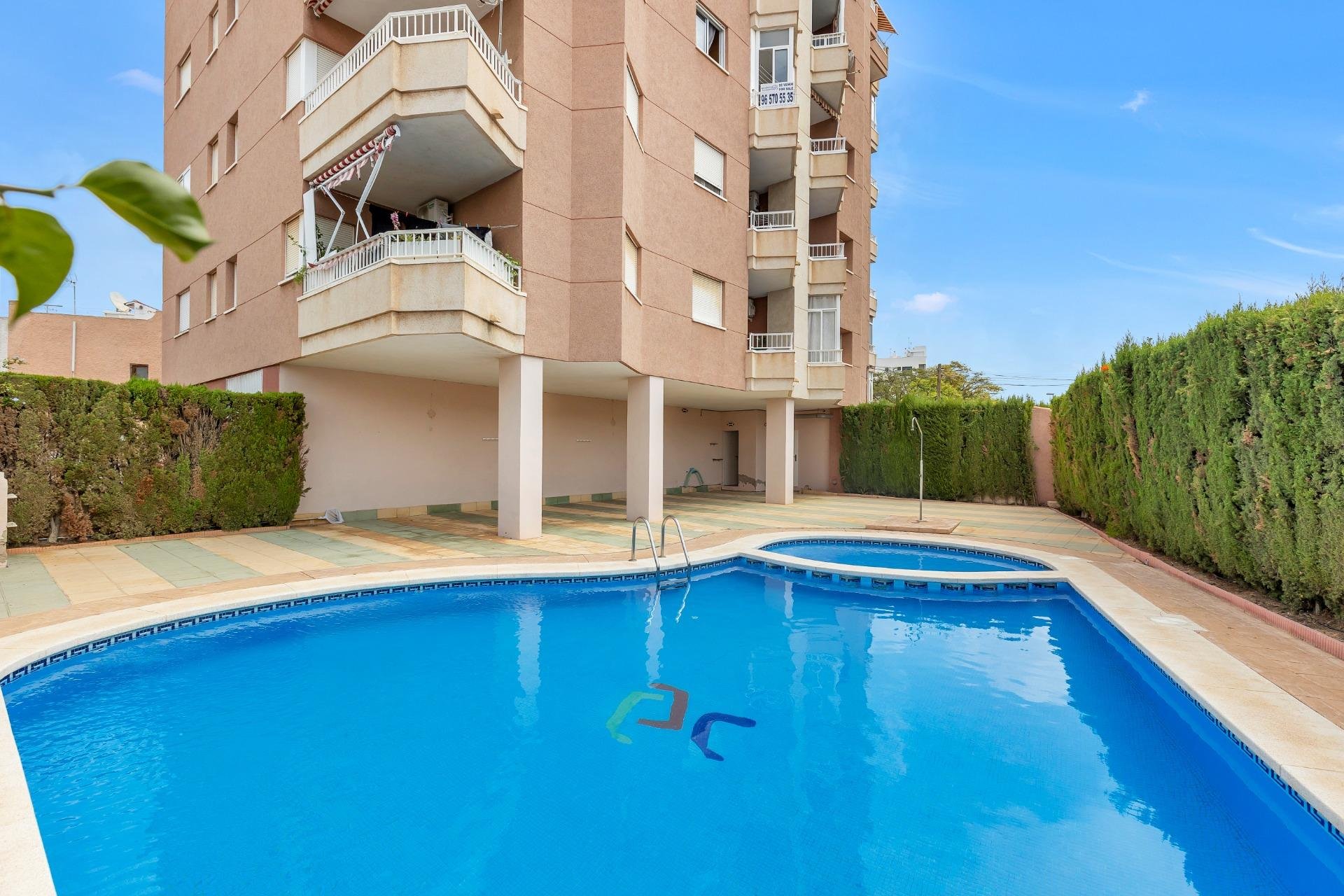 Resale - Piso - Torrevieja - Nueva Torrevieja