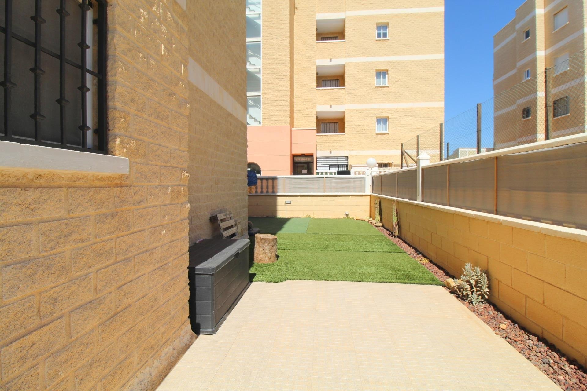 Resale - Planta baja - Torrevieja - Aguas nuevas 1