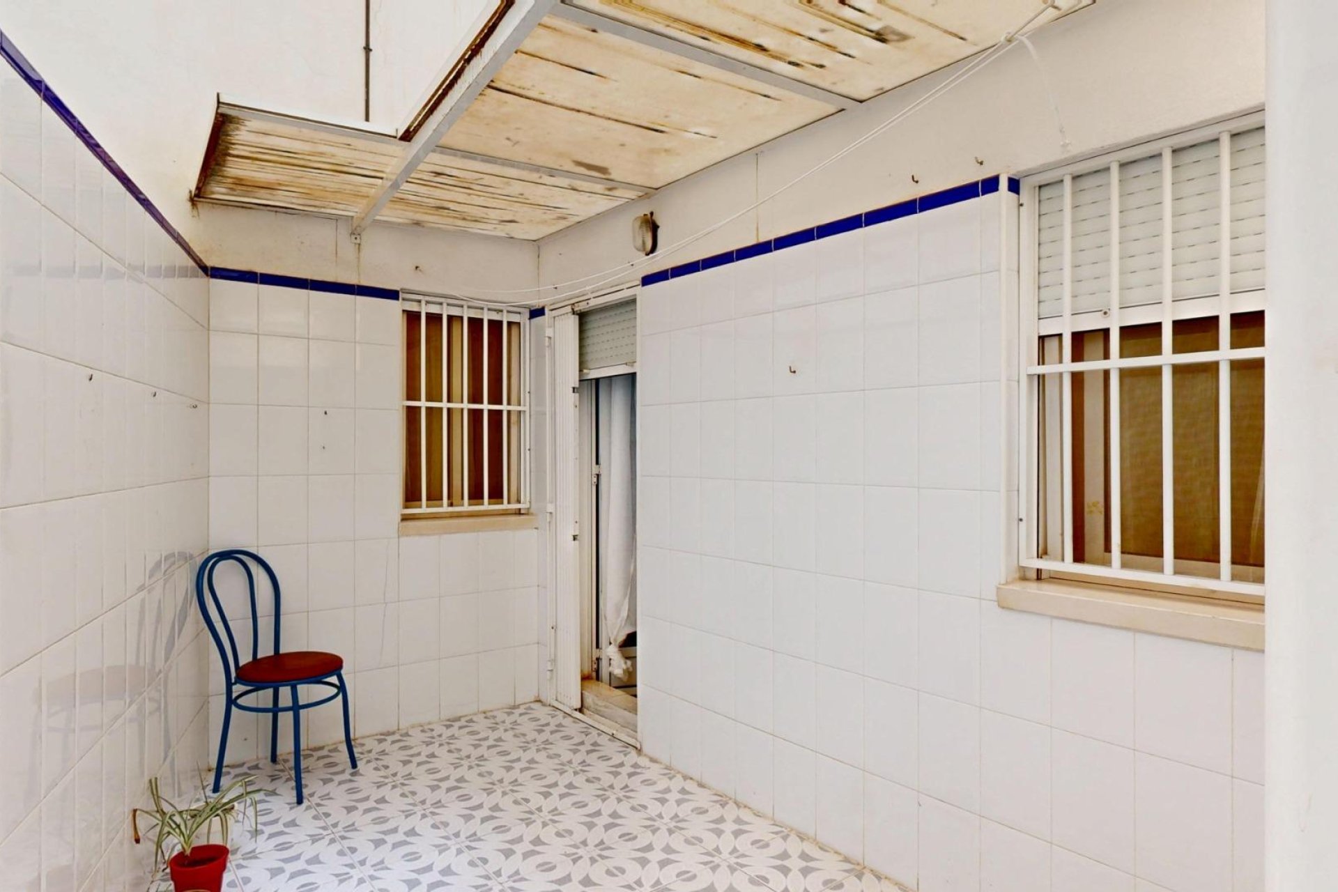 Resale - Planta baja - Torrevieja - Estacion de autobuses