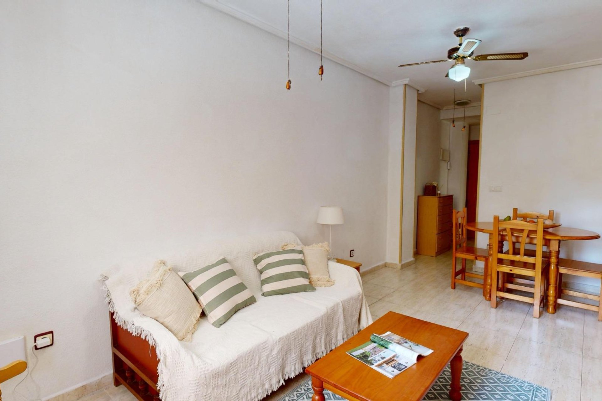 Resale - Planta baja - Torrevieja - Estacion de autobuses