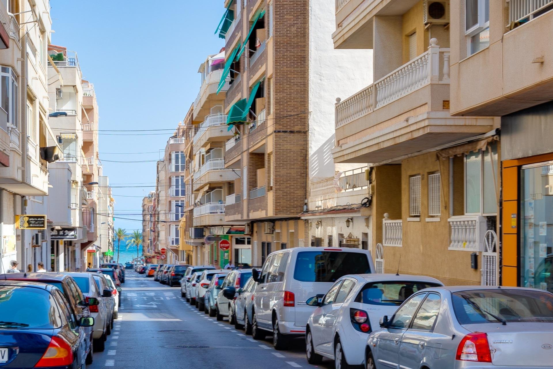 Resale - Planta baja - Torrevieja - Playa del Cura