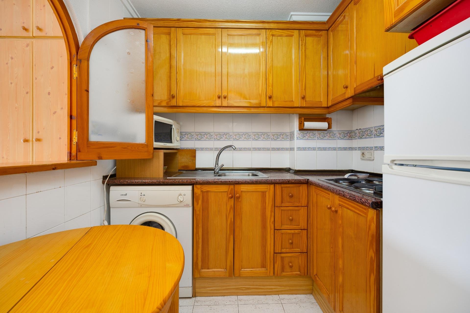 Resale - Study - Torrevieja - Habaneras