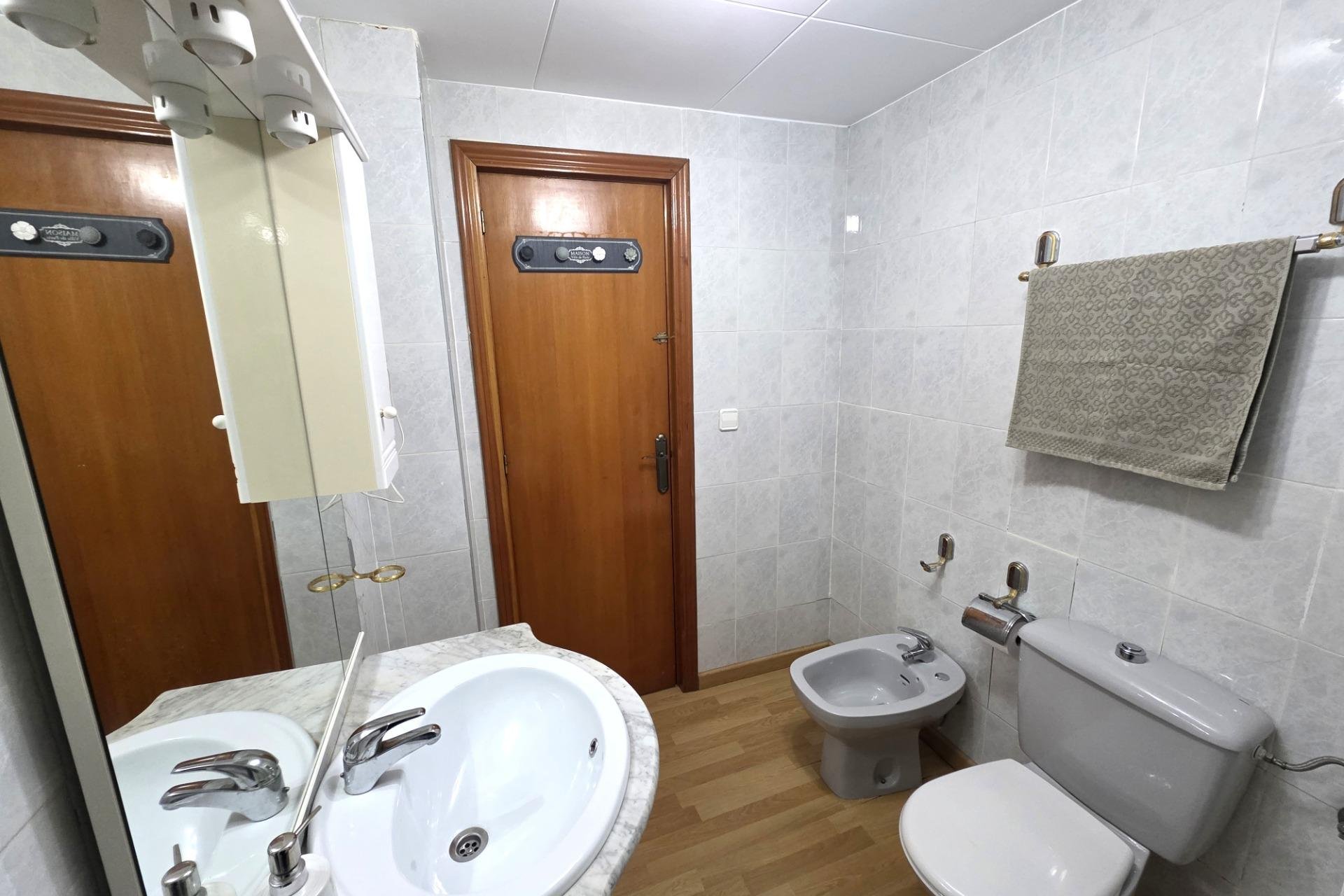 Resale - Study - Torrevieja - Playa del Cura