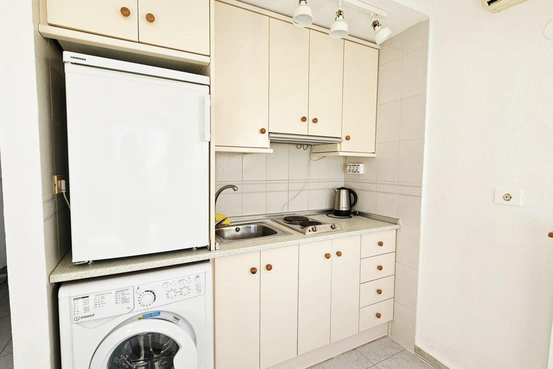 Resale - Study - Torrevieja - Torreblanca