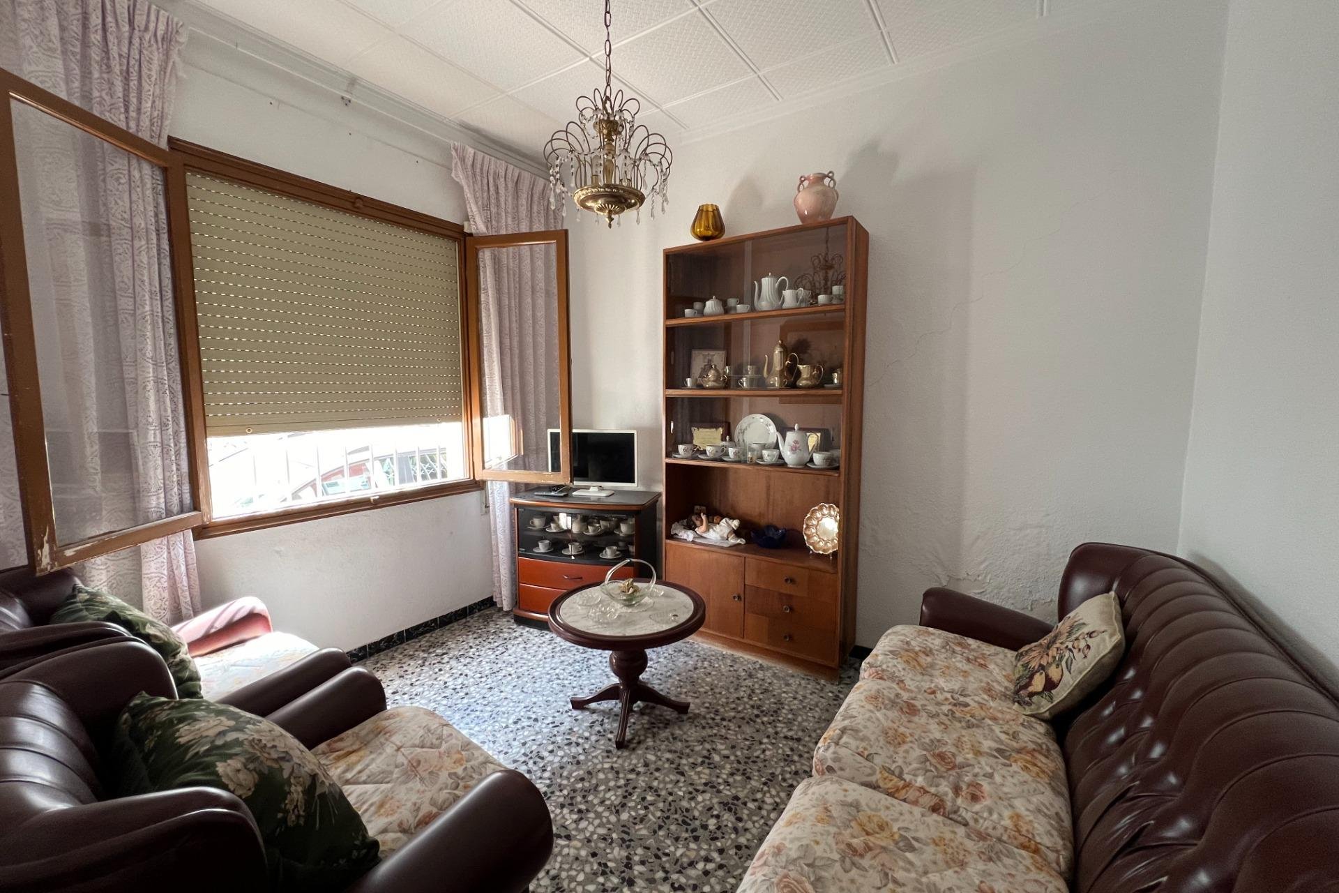 Resale - Townhouse - Dolores - CENTRO