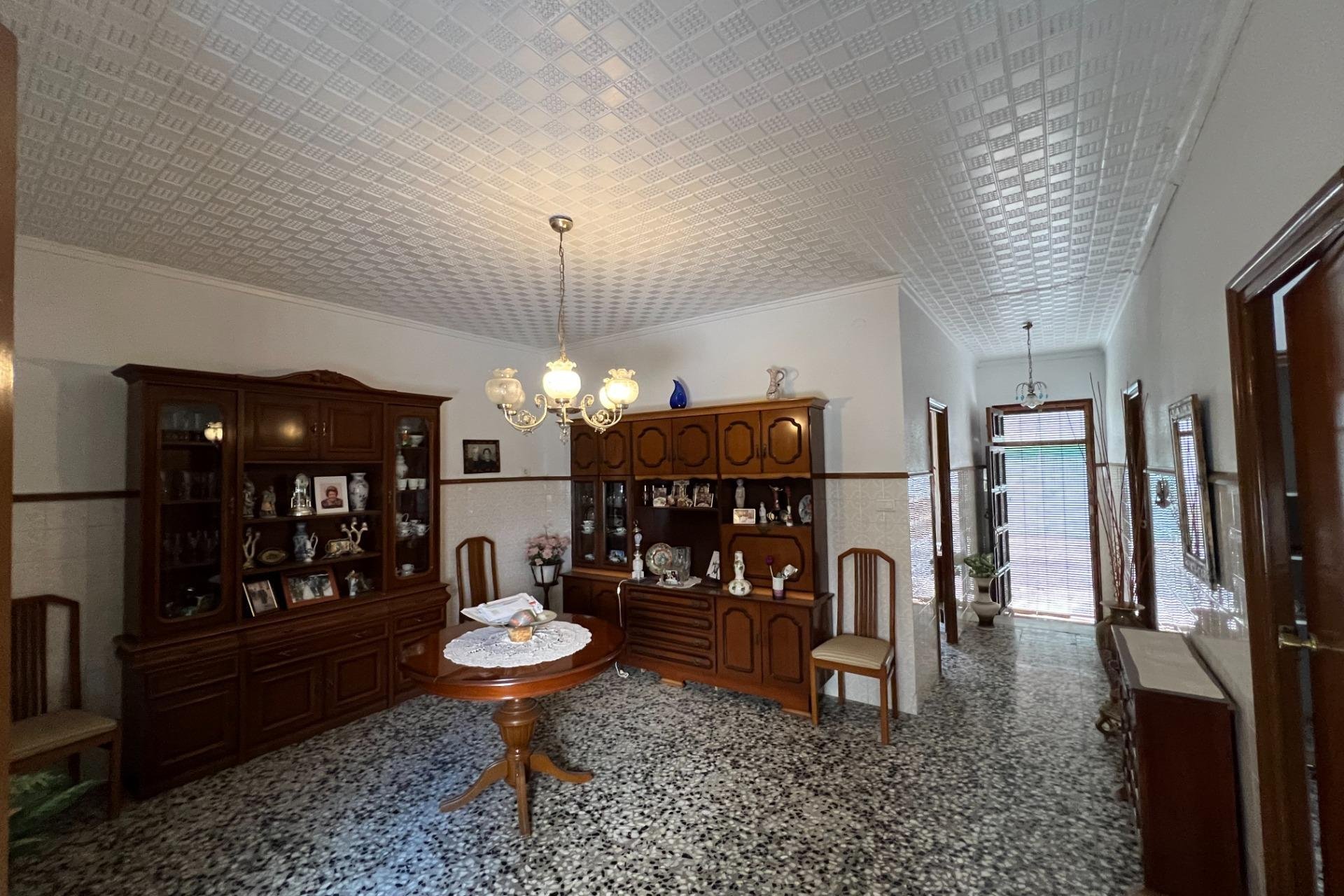 Resale - Townhouse - Dolores - CENTRO