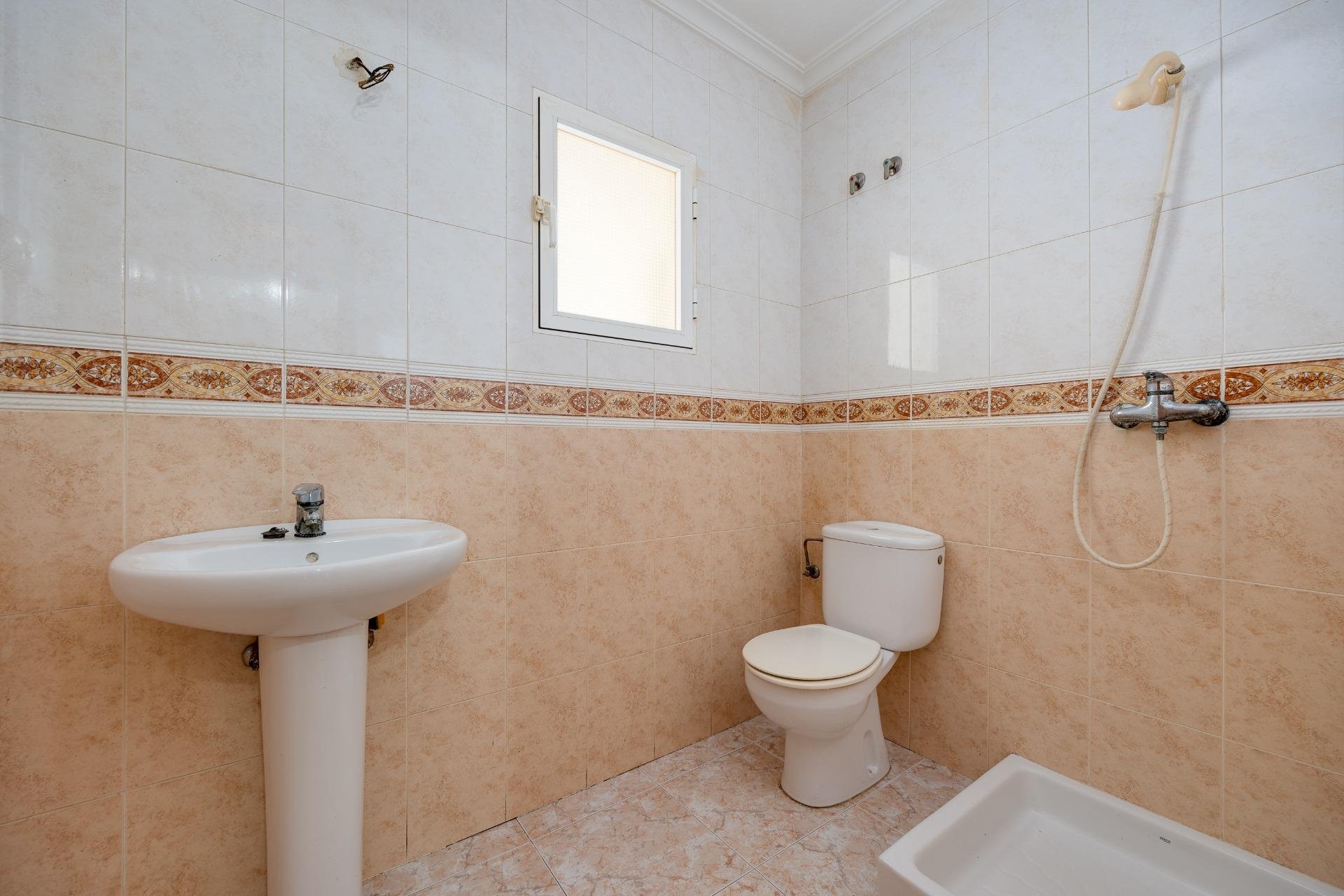 Resale - Townhouse - Los Montesinos - Pueblo 8