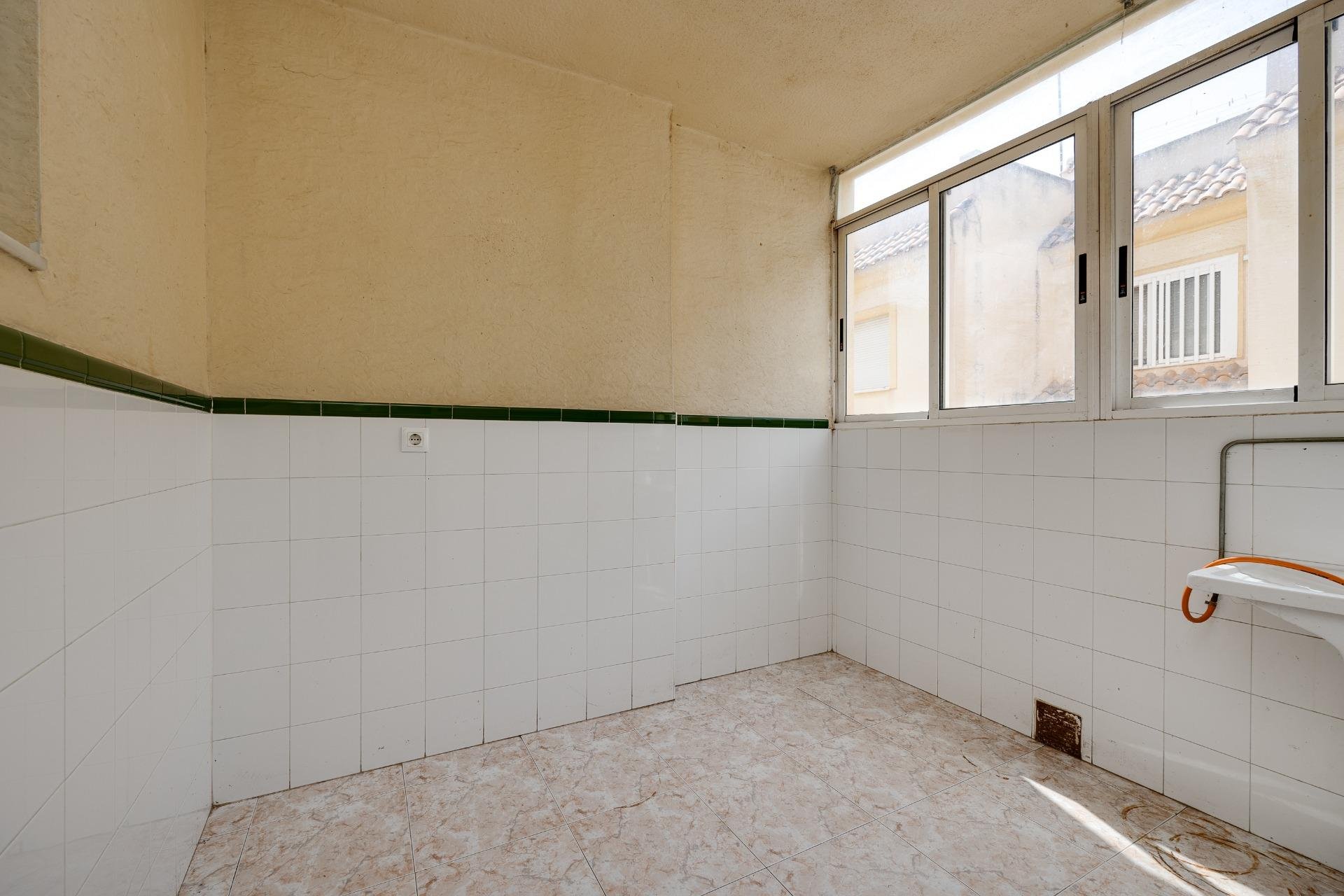 Resale - Townhouse - Los Montesinos - Pueblo 8