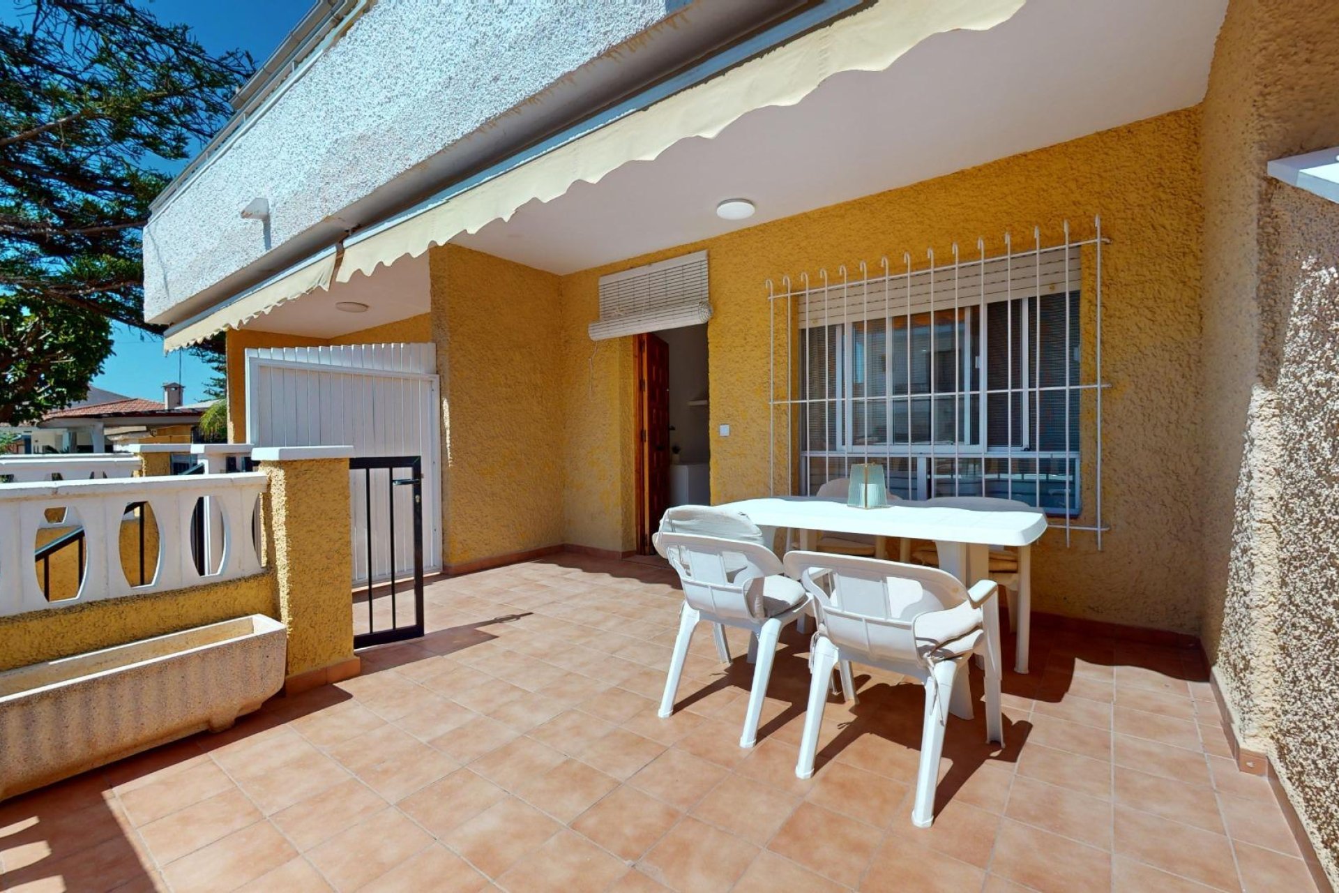 Resale - Townhouse - Pilar de la Horadada - La Torre de la Horadada