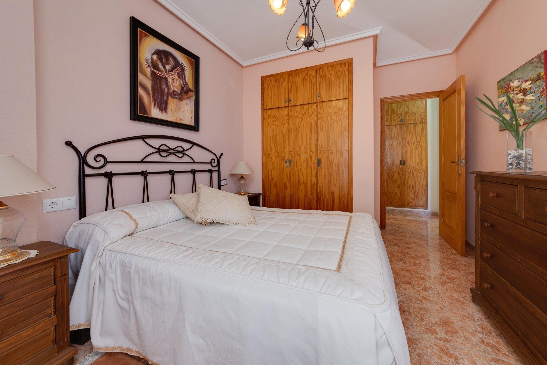 Resale - Townhouse - Torrevieja - Aguas nuevas 2