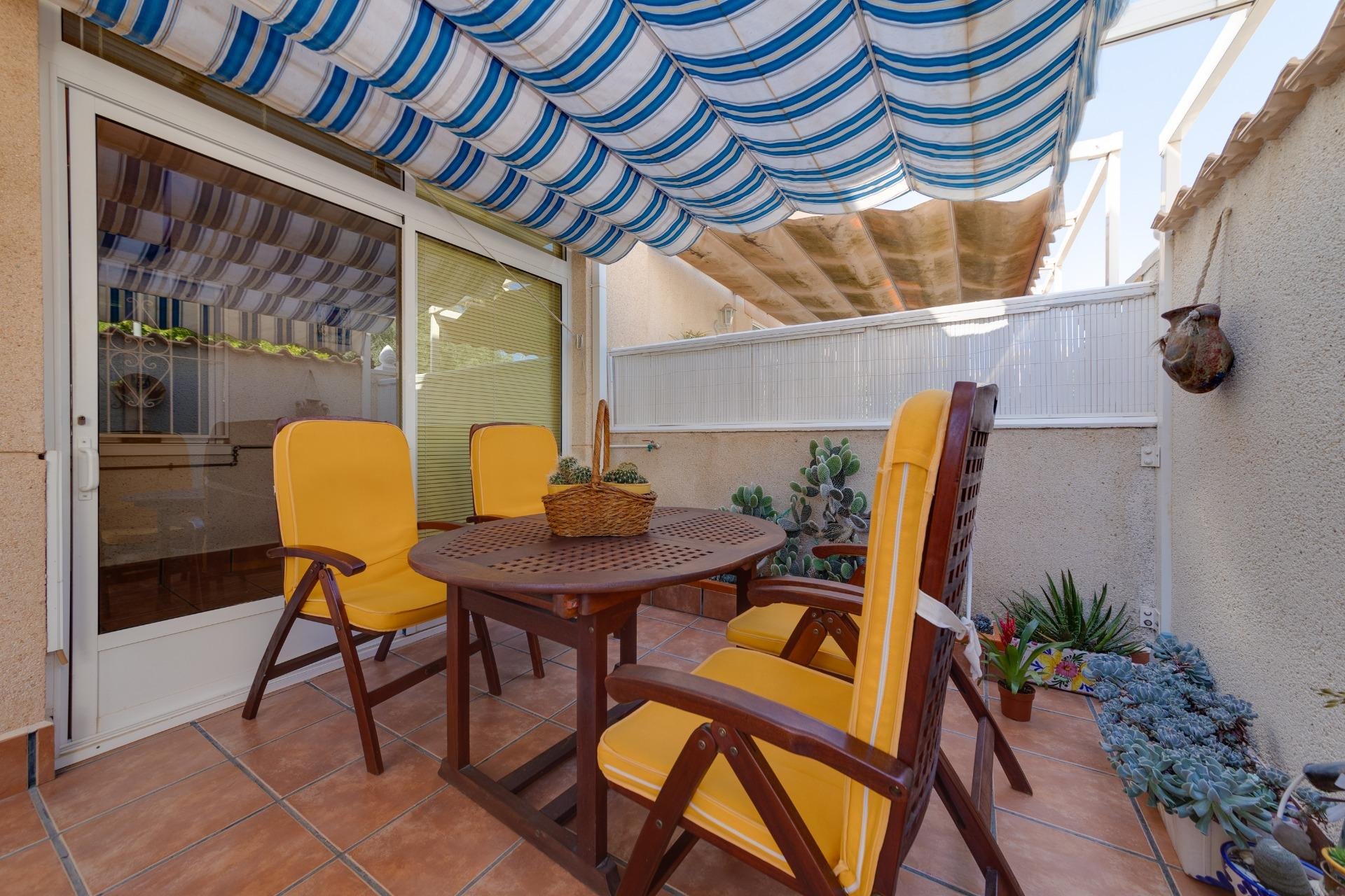 Resale - Townhouse - Torrevieja - Aguas nuevas 2