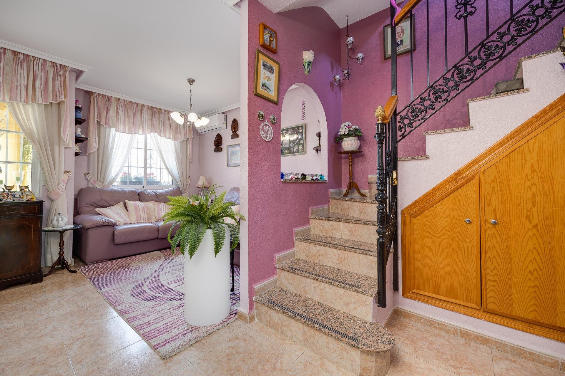 Resale - Townhouse - Torrevieja - Aguas nuevas 2