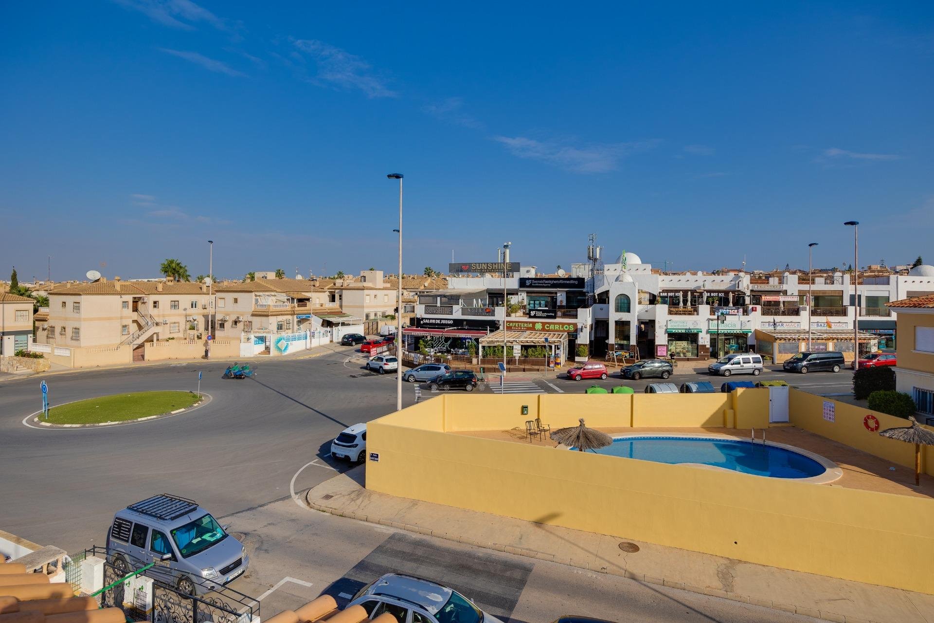 Resale - Townhouse - Torrevieja - Aguas nuevas 2