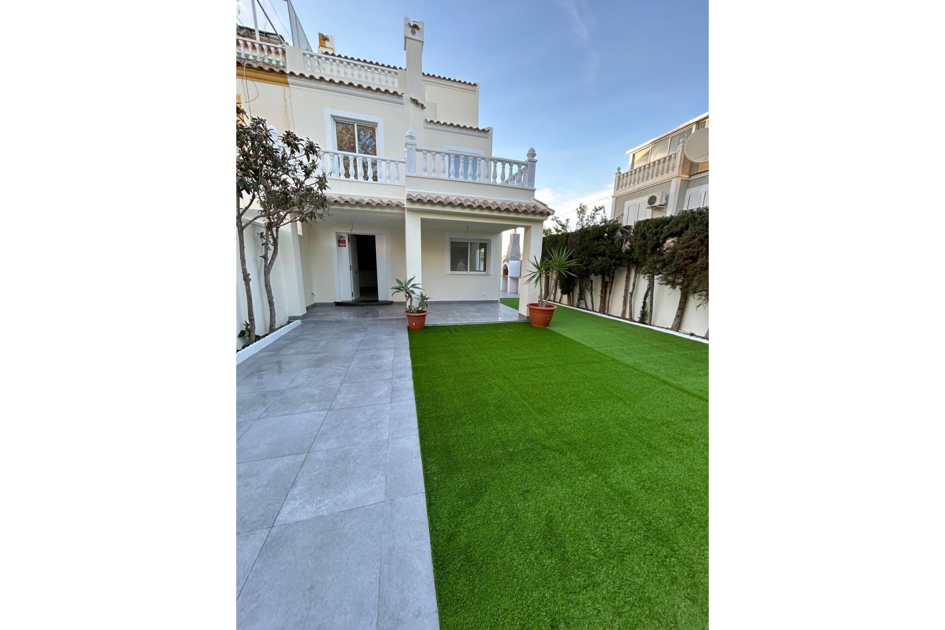 Resale - Townhouse - Torrevieja - Aguas Nuevas