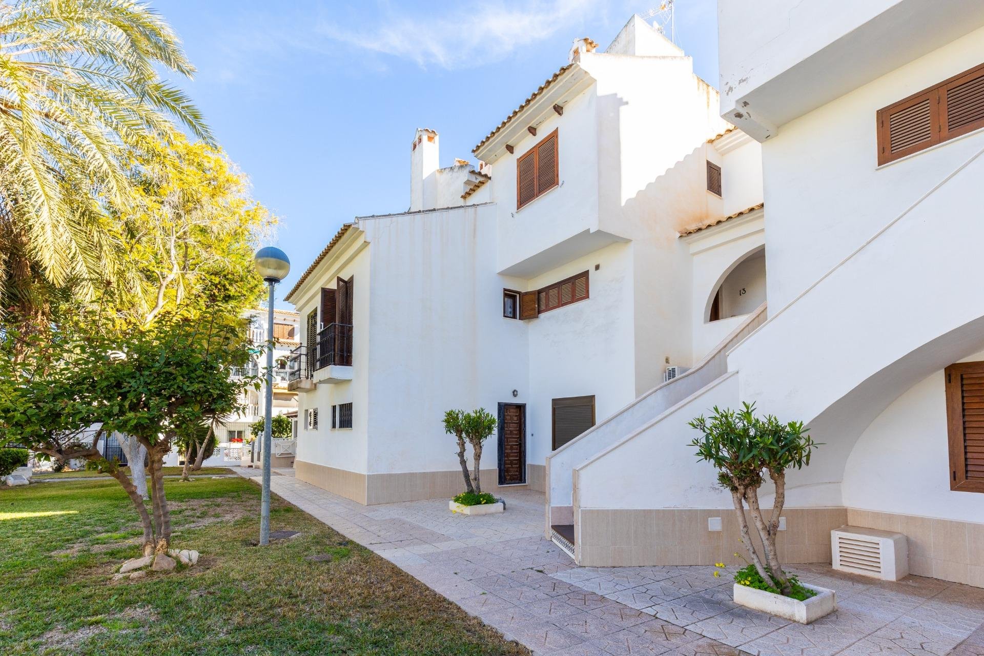 Resale - Townhouse - Torrevieja - Calas blanca