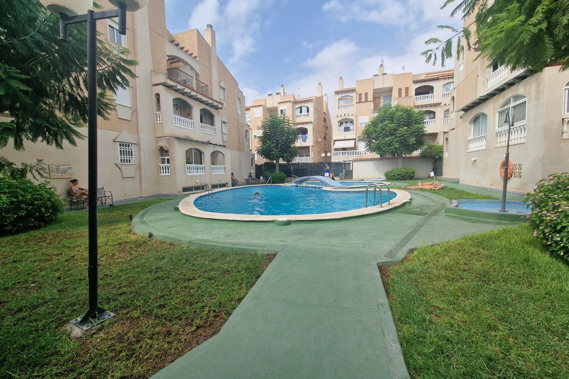 Resale - Townhouse - Torrevieja - Estacion de autobuses