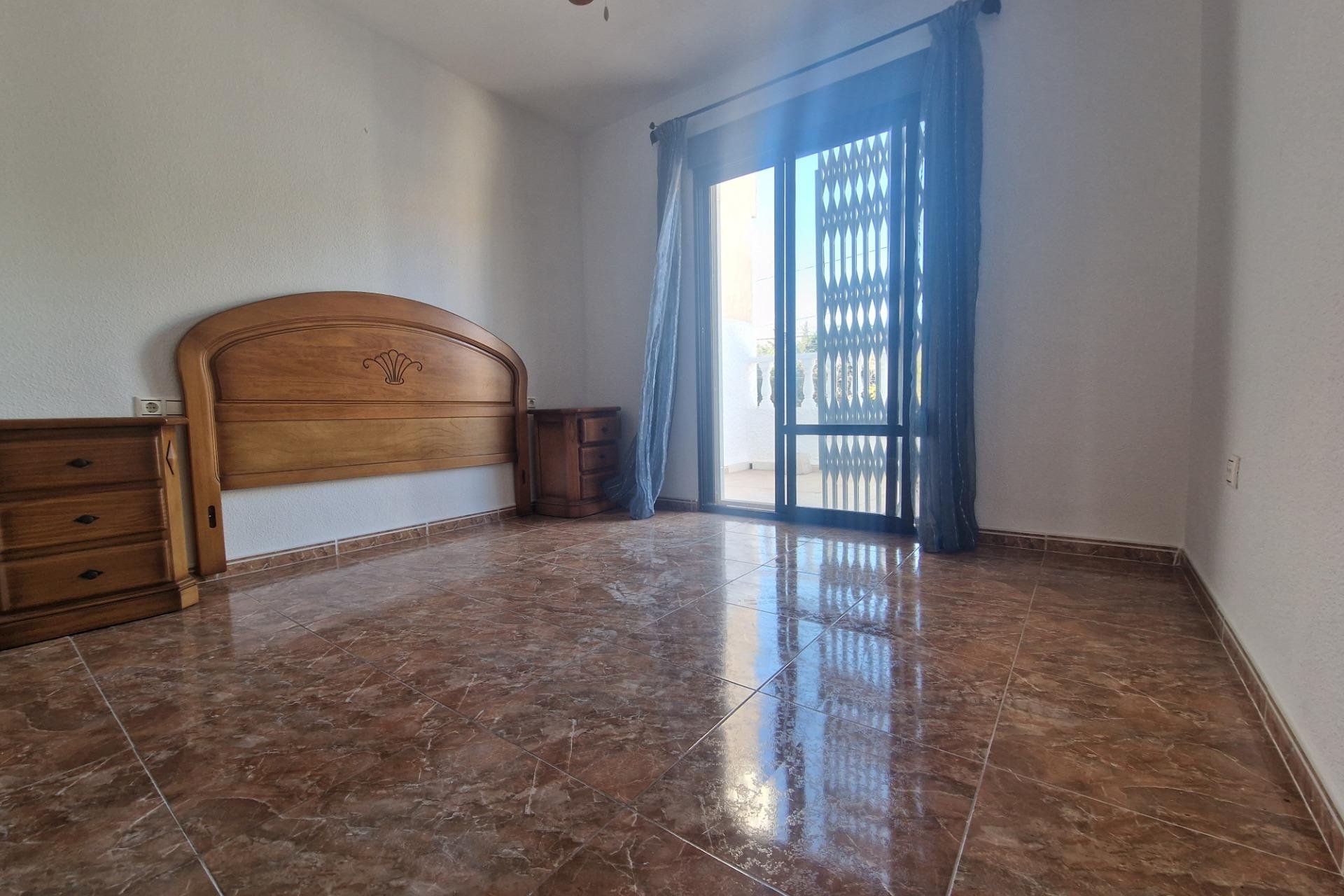 Resale - Townhouse - Torrevieja - Estacion de autobuses