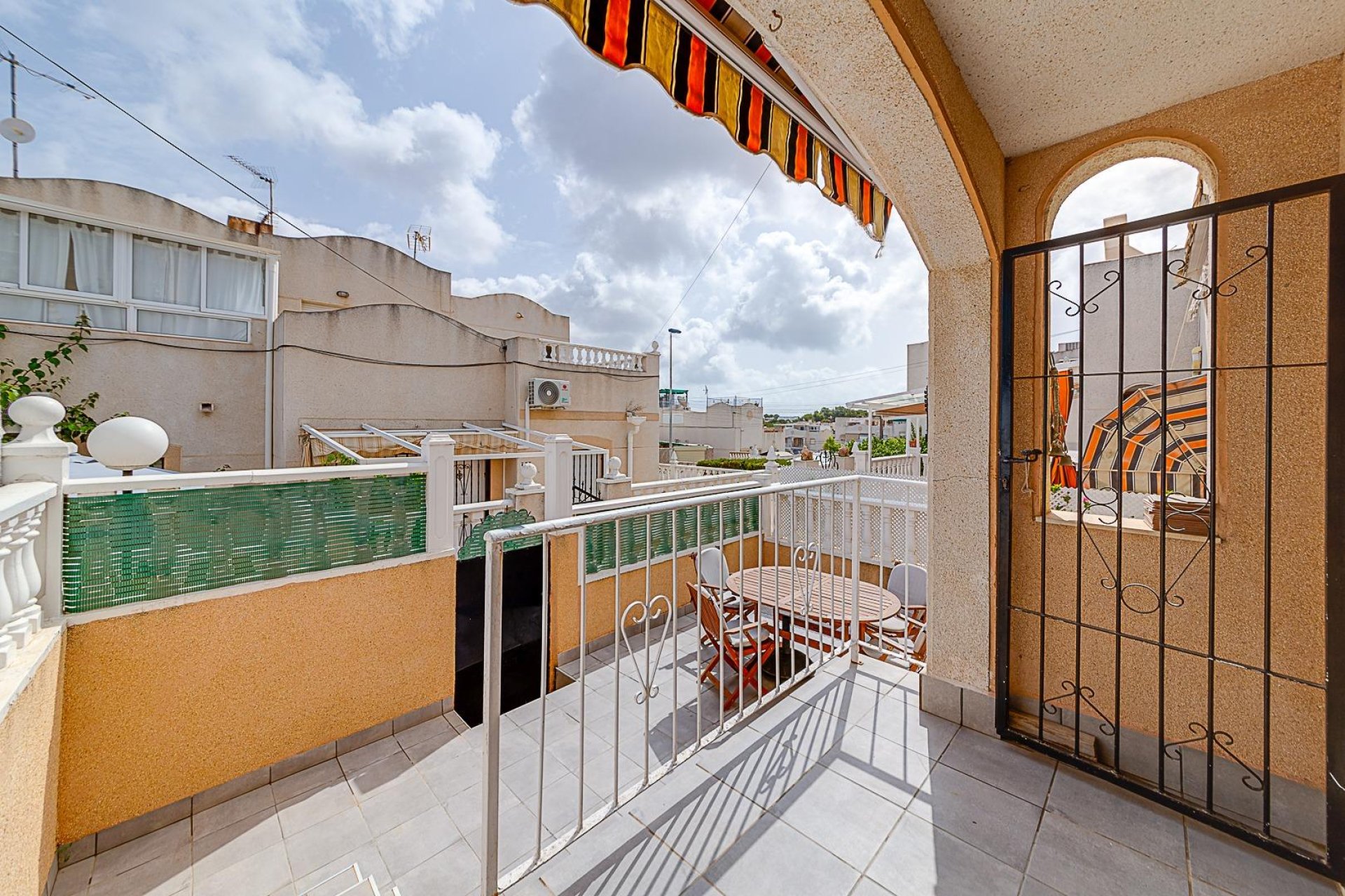 Resale - Townhouse - Torrevieja - Los balcones