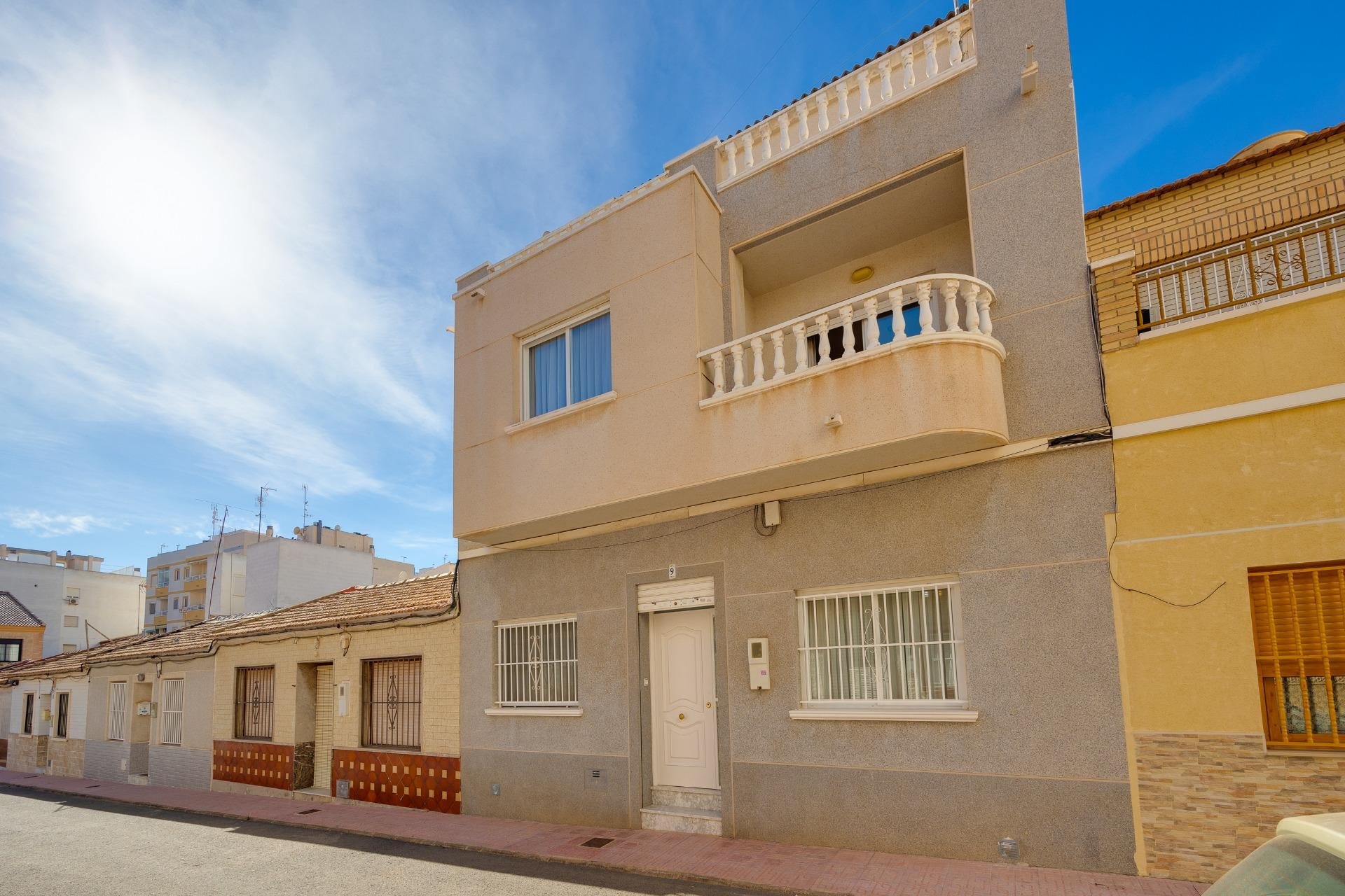 Resale - Townhouse - Torrevieja - Paseo maritimo