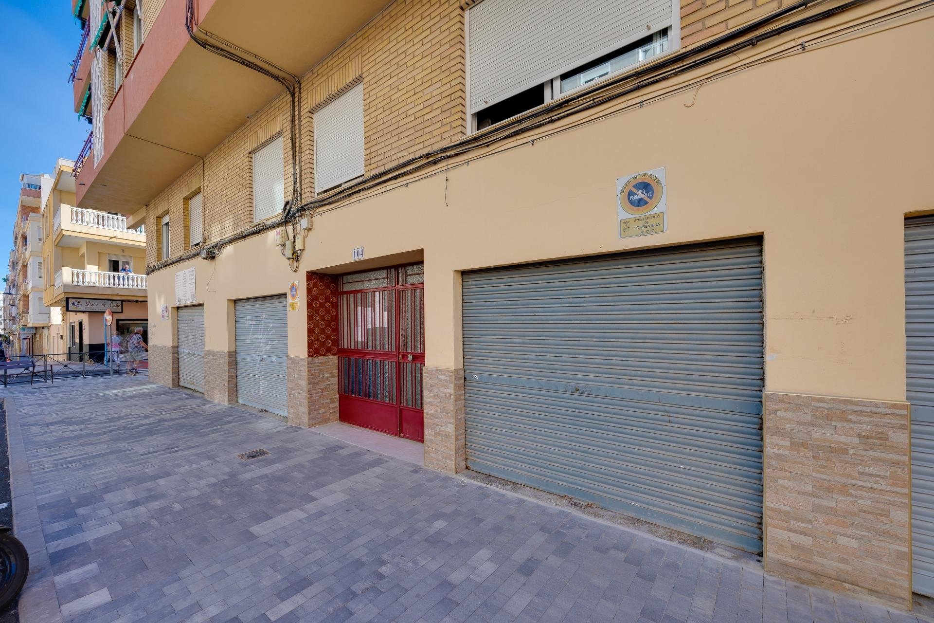 Resale - Townhouse - Torrevieja - Paseo maritimo