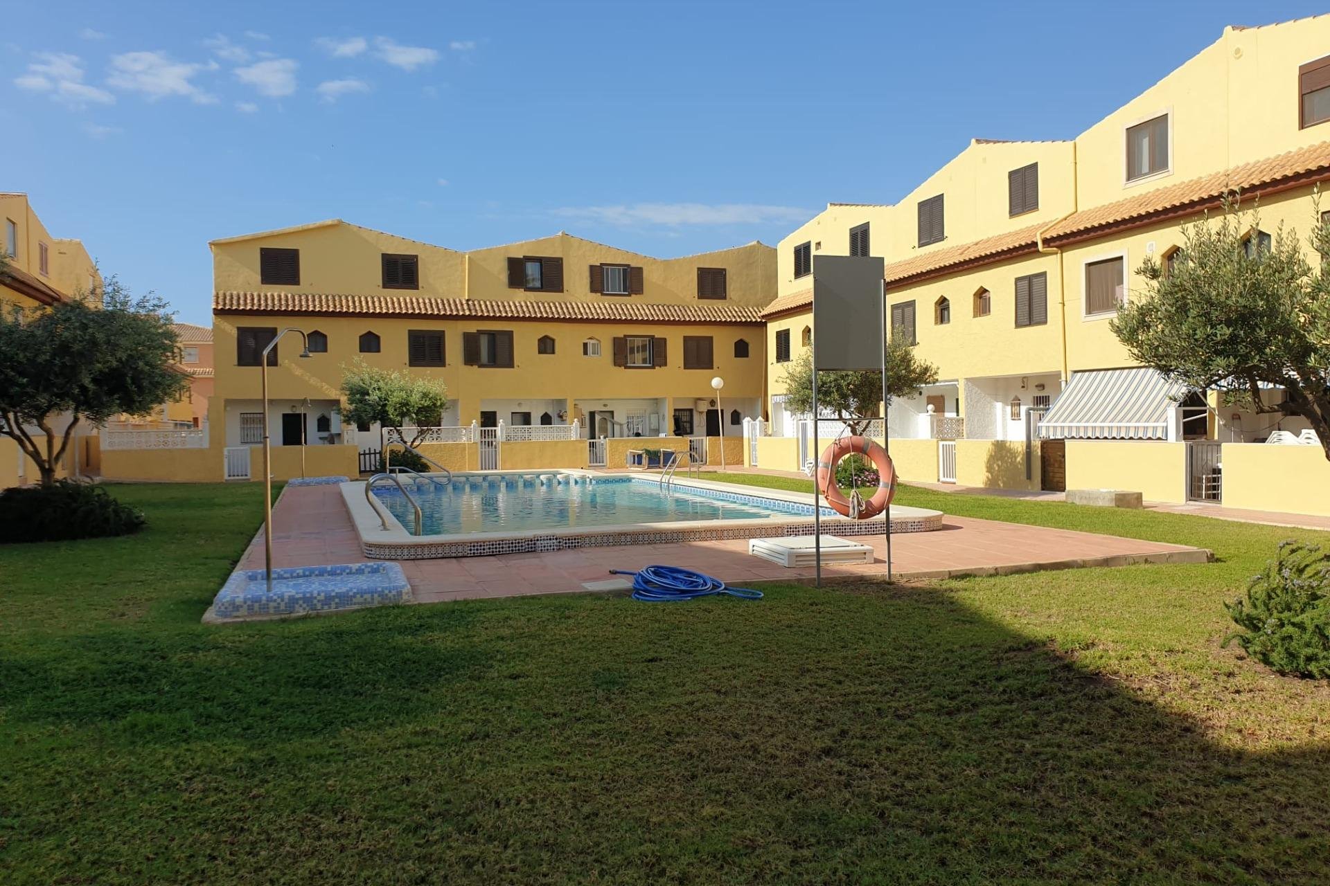 Resale - Townhouse - Torrevieja - Rosaleda-los frutales