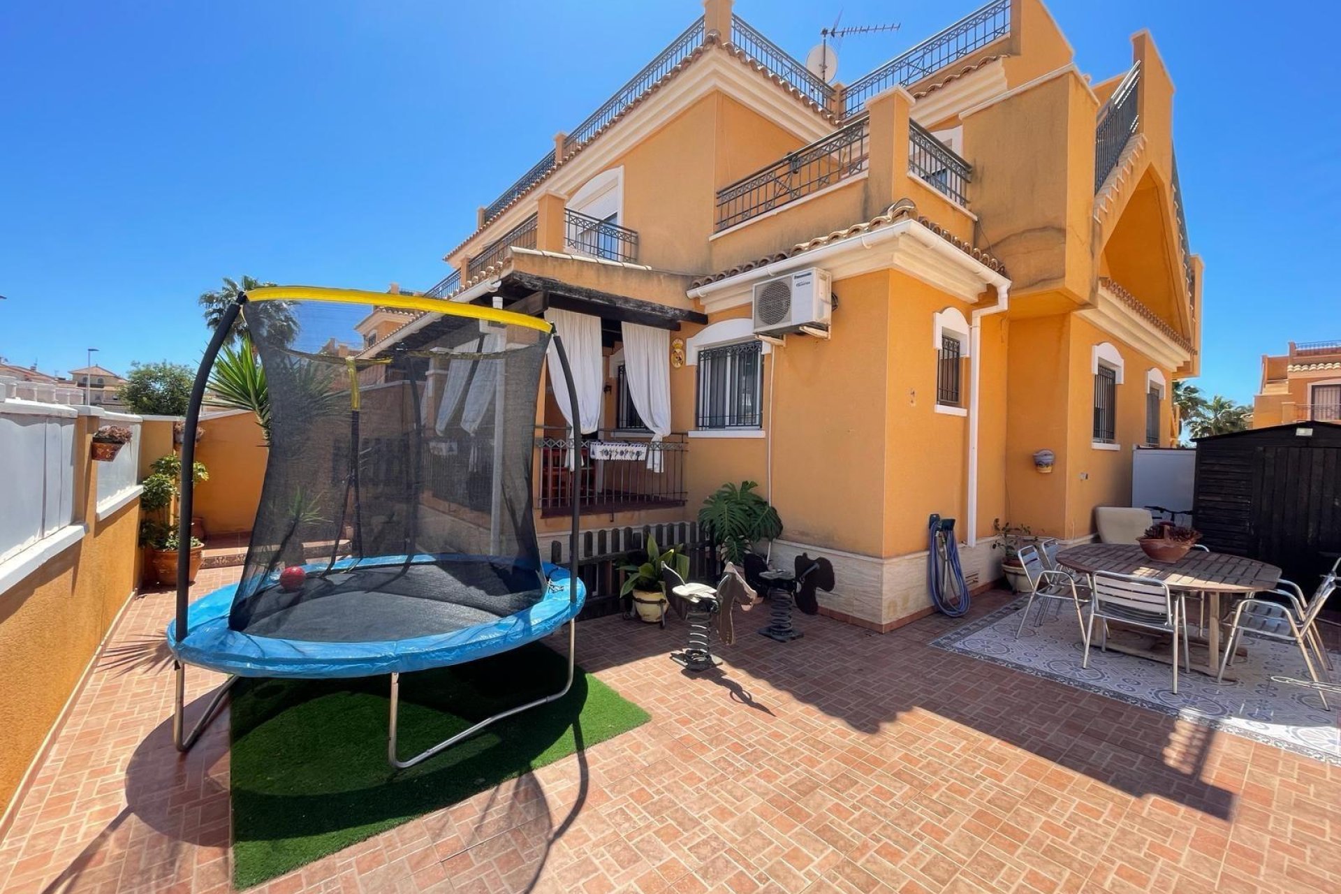 Resale - Townhouse - Torrevieja - Sector 25