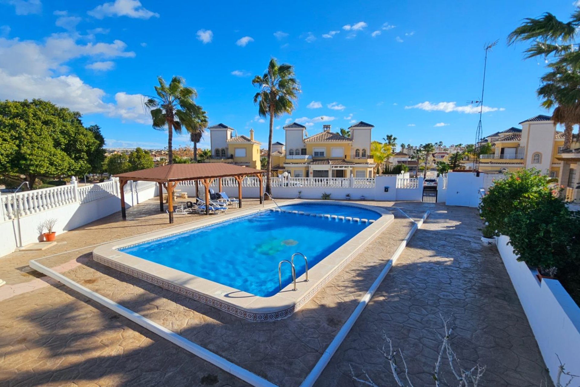 Resale - Villa - Algorfa - RESIDENCIAL MIRA GOLF